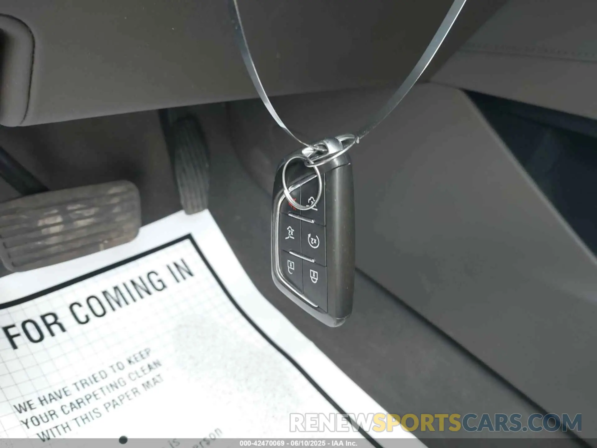11 Photograph of a damaged car 1GYS4CKL6MR264678 CADILLAC ESCALADE 2021