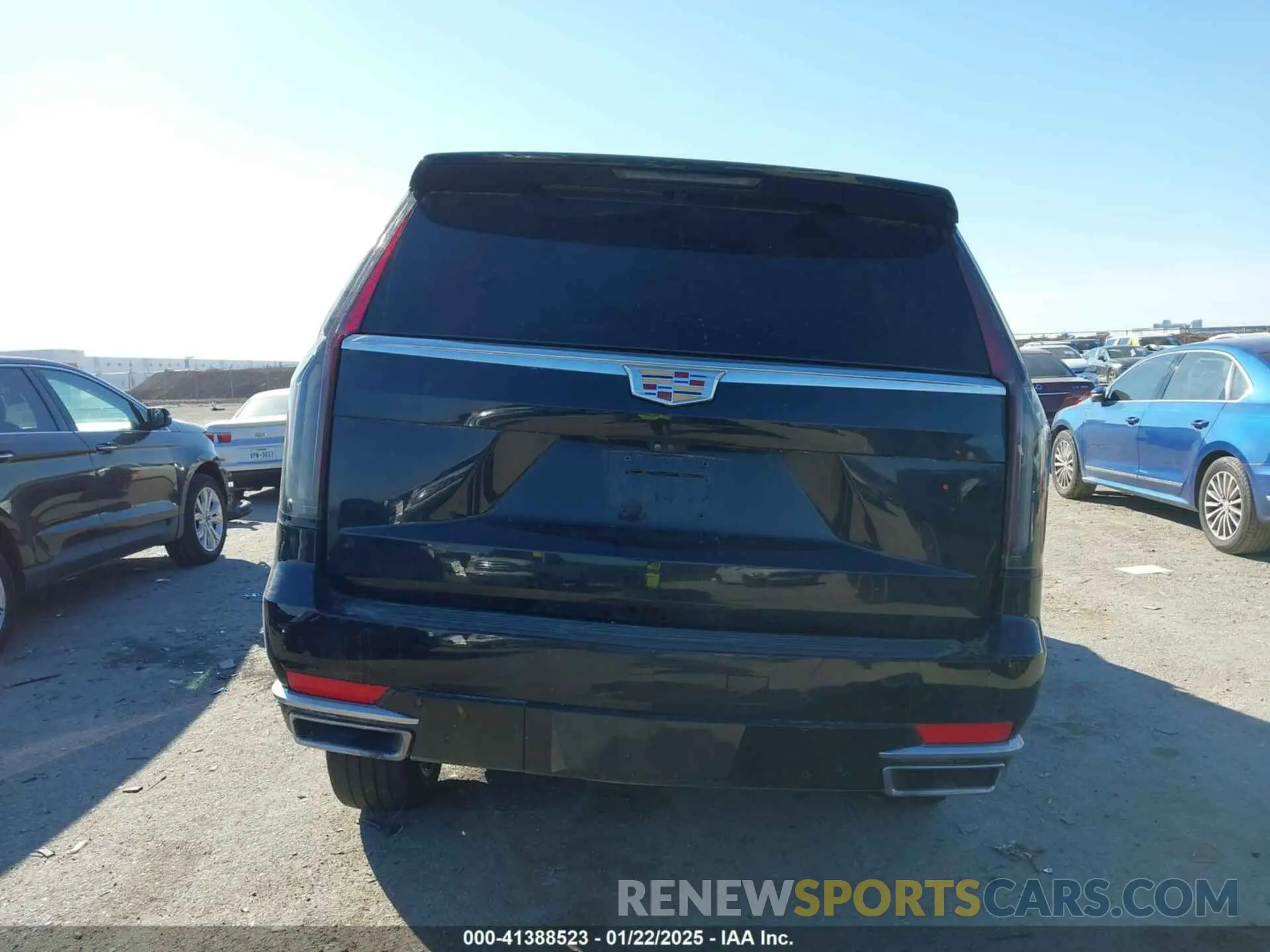 17 Photograph of a damaged car 1GYS4DKL6MR477152 CADILLAC ESCALADE 2021