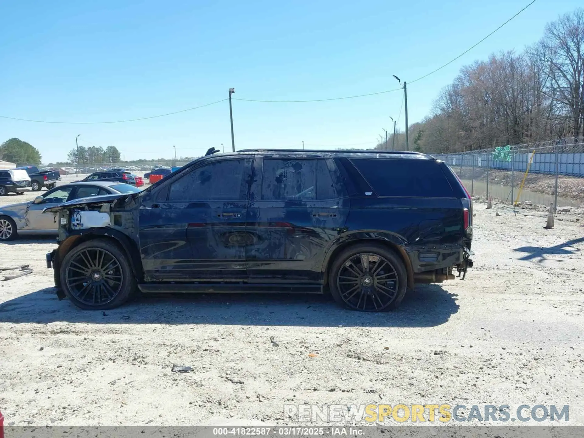 15 Photograph of a damaged car 1GYS4FKL0MR236098 CADILLAC ESCALADE 2021
