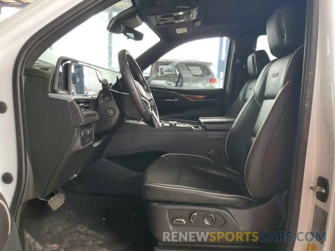 7 Photograph of a damaged car 1GYS4FKL8MR304647 CADILLAC ESCALADE 2021