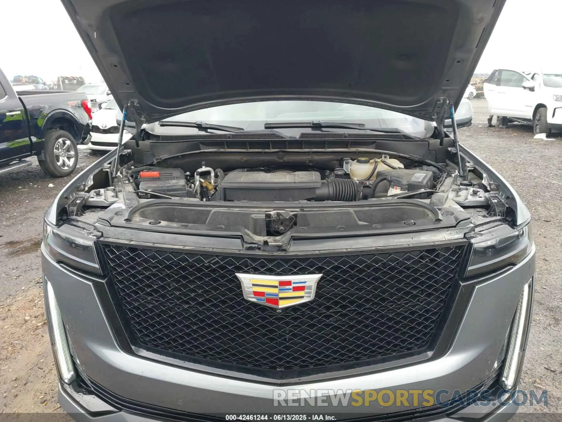 10 Photograph of a damaged car 1GYS4GKL0MR240173 CADILLAC ESCALADE 2021