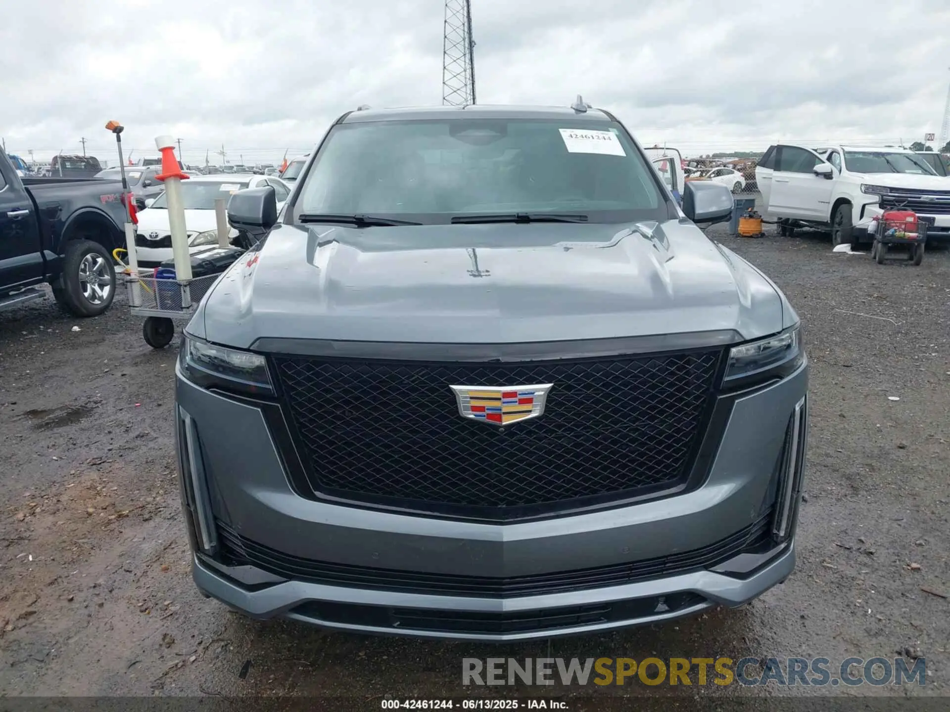 12 Photograph of a damaged car 1GYS4GKL0MR240173 CADILLAC ESCALADE 2021