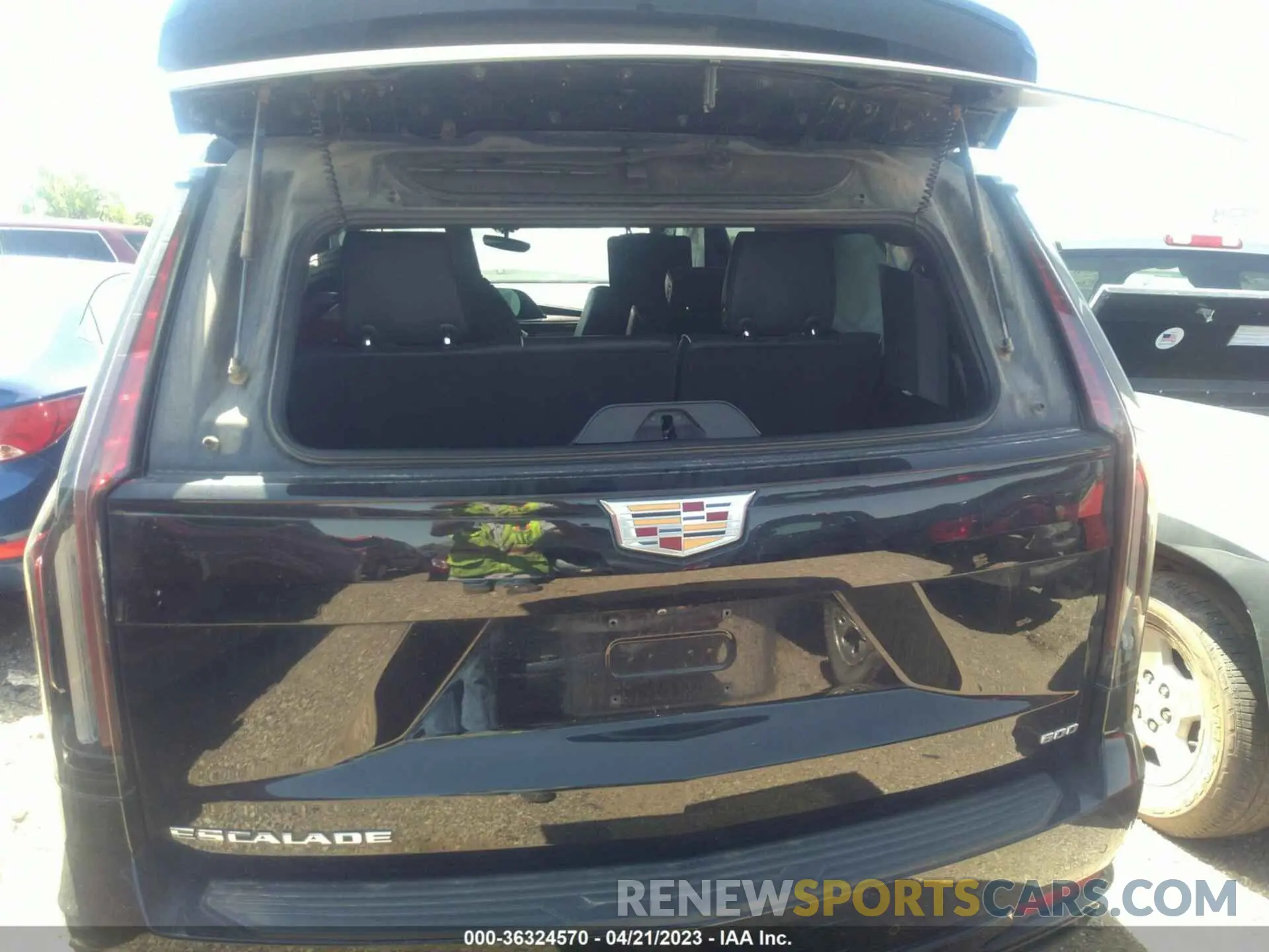 8 Photograph of a damaged car 1GYS4GKL7MR422551 CADILLAC ESCALADE 2021