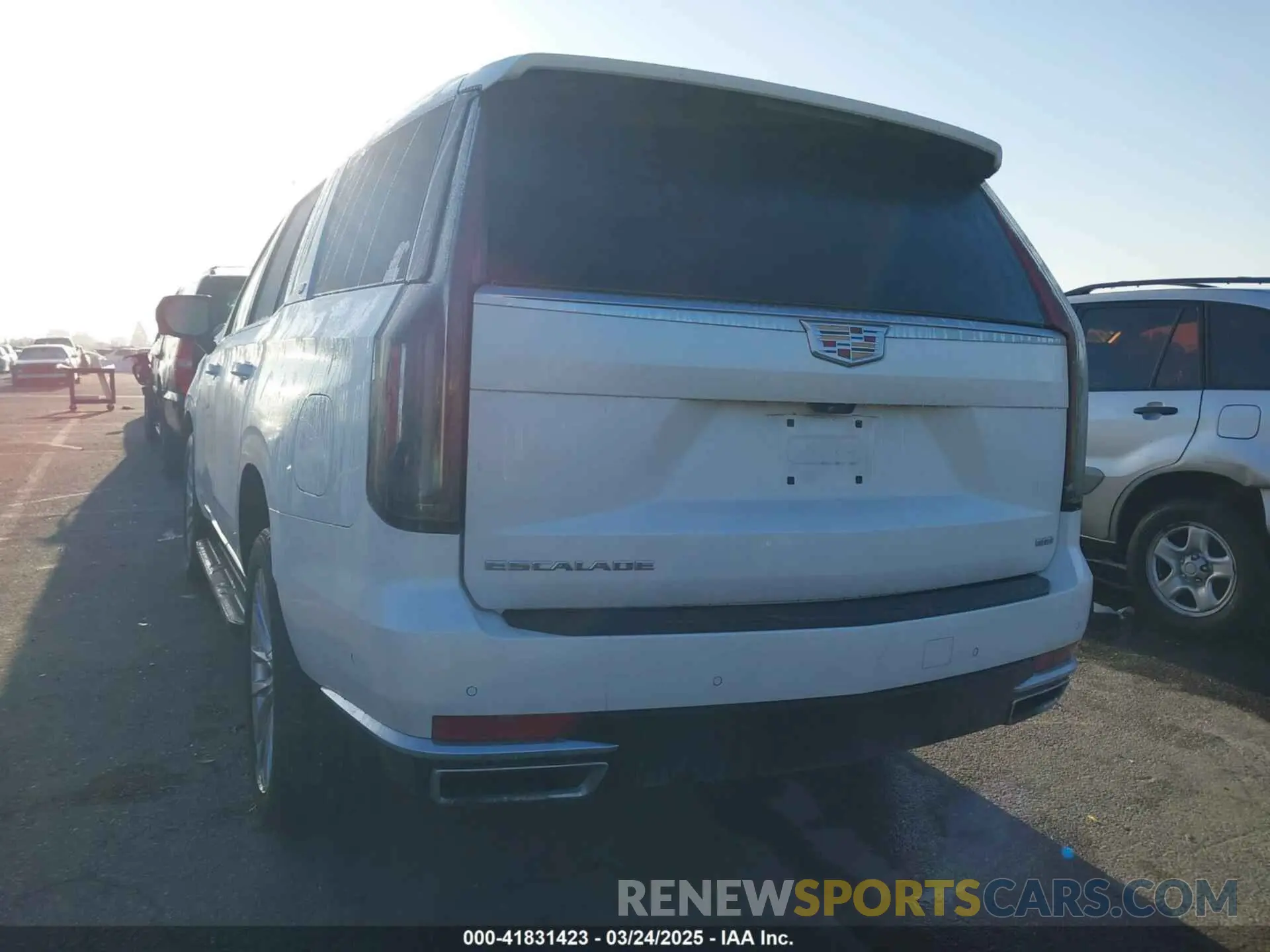 3 Photograph of a damaged car 1GYS4BKLXNR162960 CADILLAC ESCALADE 2022