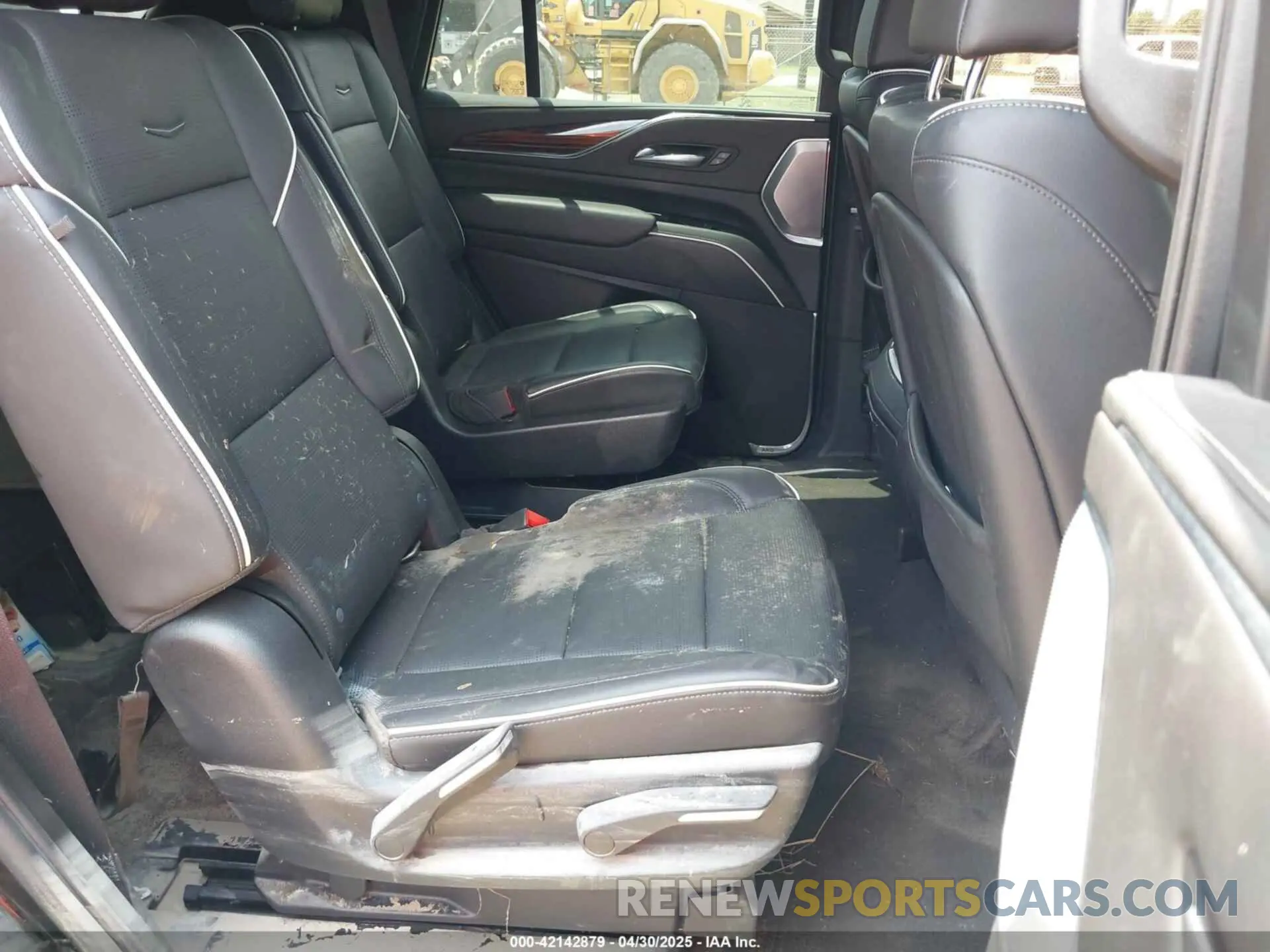 8 Photograph of a damaged car 1GYS4CKL4NR192834 CADILLAC ESCALADE 2022