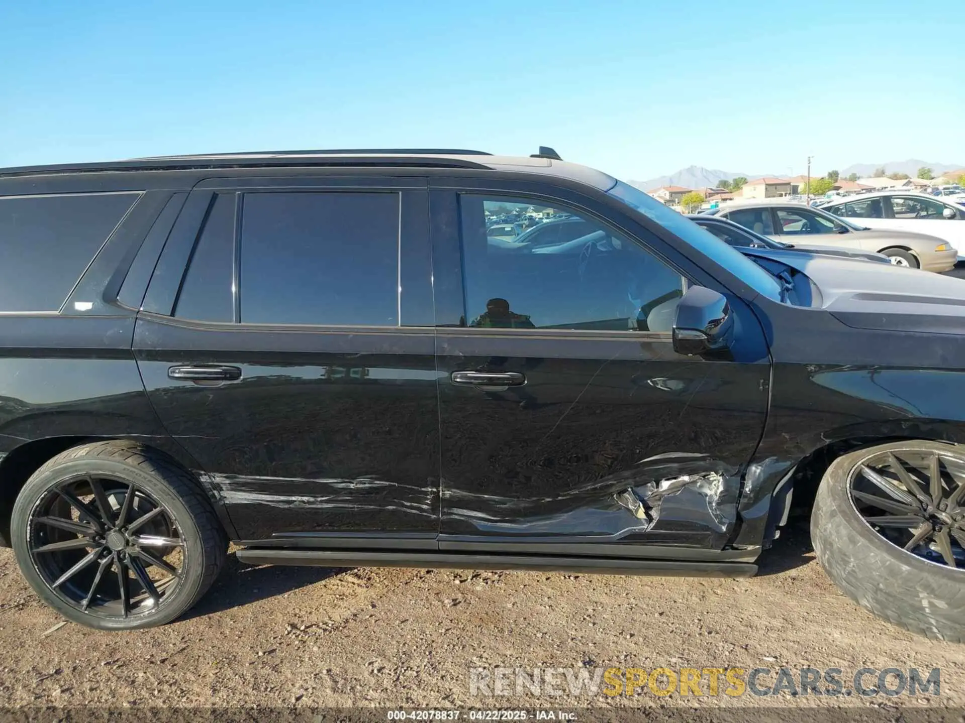 13 Photograph of a damaged car 1GYS4GKL1NR136924 CADILLAC ESCALADE 2022