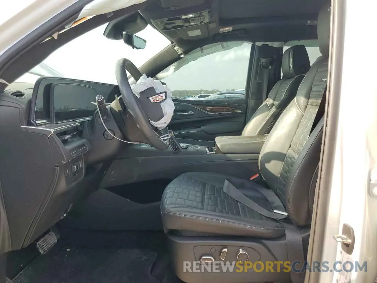 7 Photograph of a damaged car 1GYS4GKL1NR307140 CADILLAC ESCALADE 2022