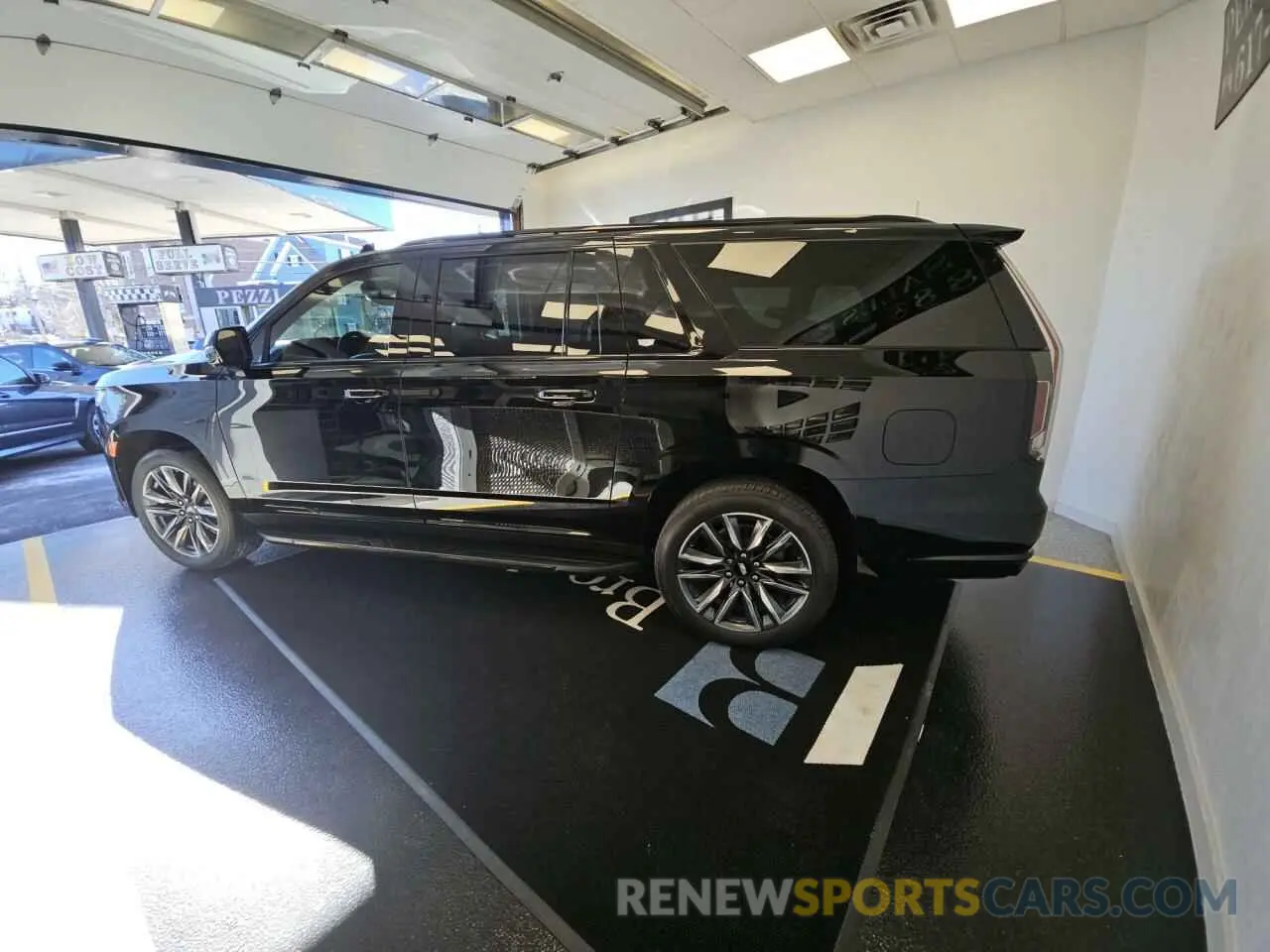 3 Photograph of a damaged car 1GYS4NKL2NR171122 CADILLAC ESCALADE 2022