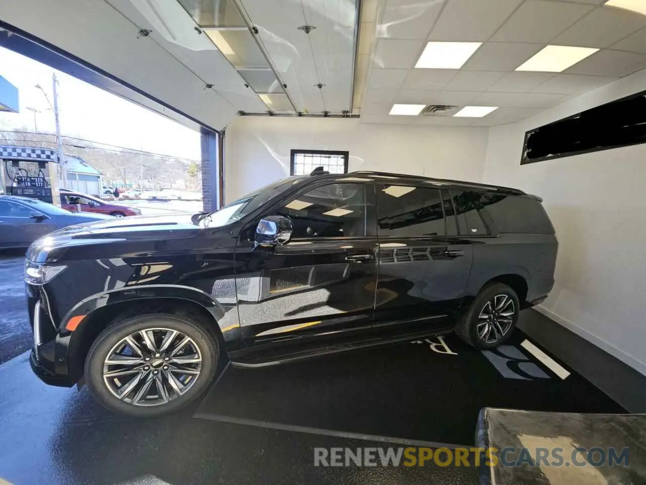4 Photograph of a damaged car 1GYS4NKL2NR171122 CADILLAC ESCALADE 2022