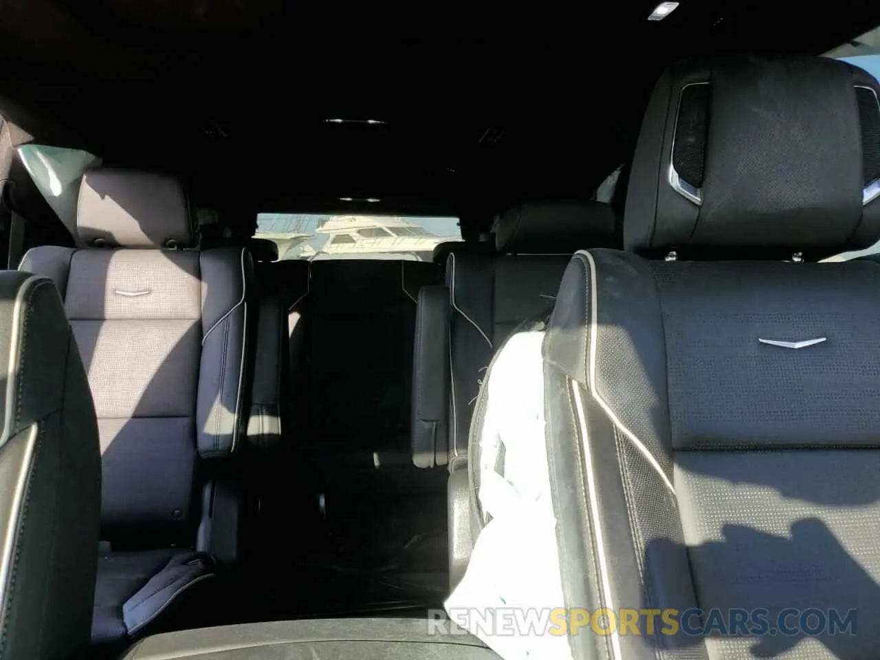 10 Photograph of a damaged car 1GYS4PKLXNR338385 CADILLAC ESCALADE 2022