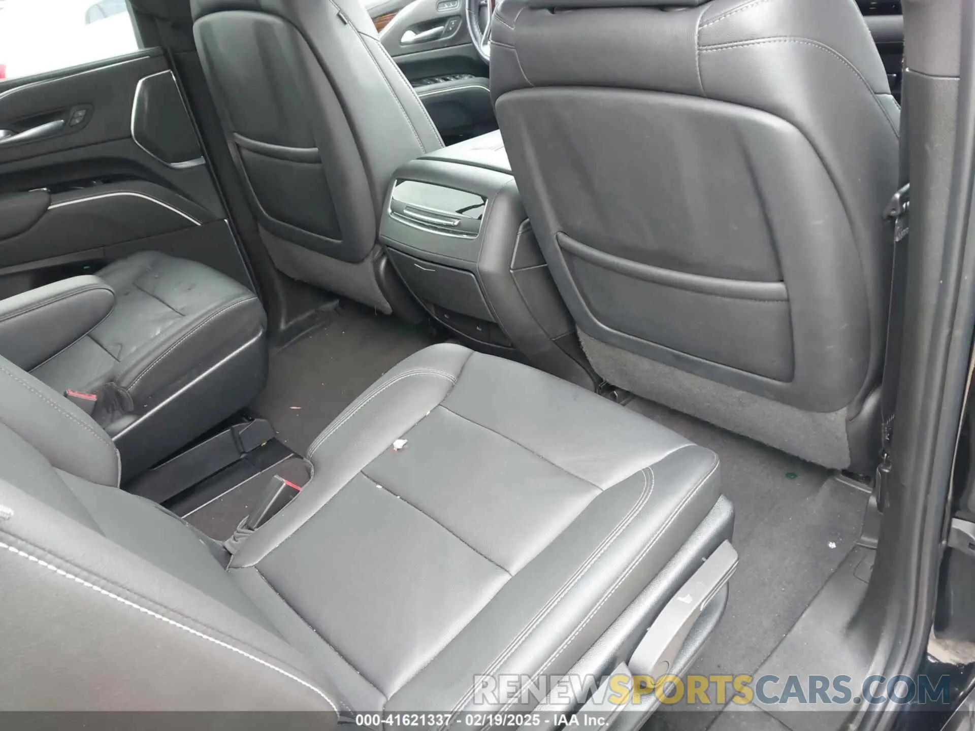 8 Photograph of a damaged car 1GYS3AKL3PR161519 CADILLAC ESCALADE 2023