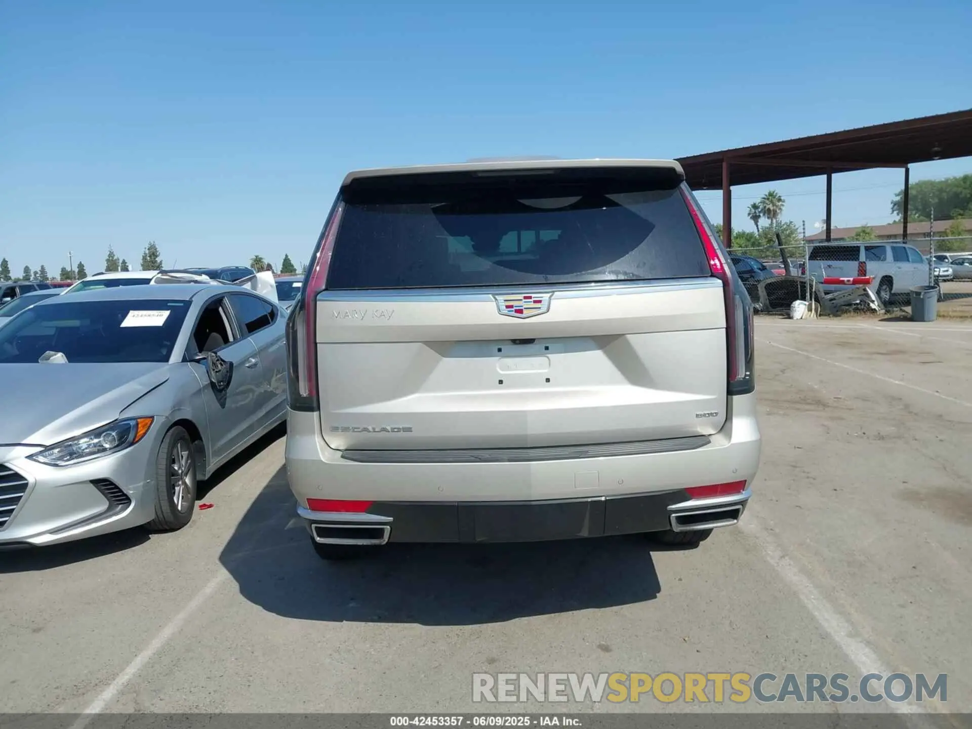 15 Photograph of a damaged car 1GYS3BKL4PR544326 CADILLAC ESCALADE 2023