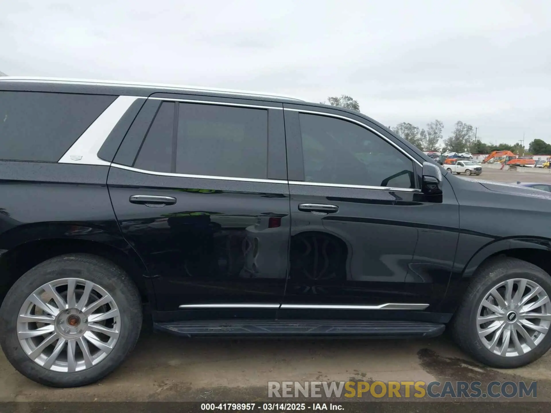14 Photograph of a damaged car 1GYS4AKL7PR338392 CADILLAC ESCALADE 2023