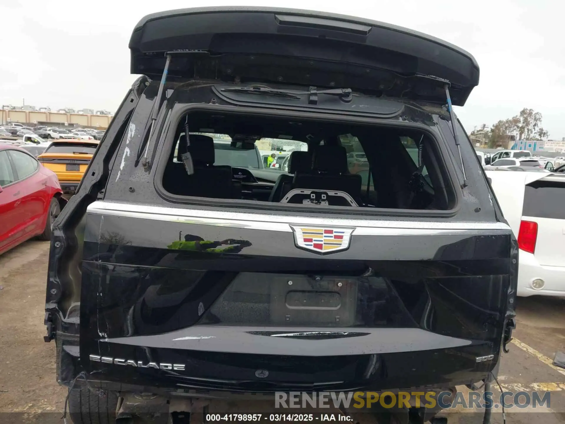 17 Photograph of a damaged car 1GYS4AKL7PR338392 CADILLAC ESCALADE 2023