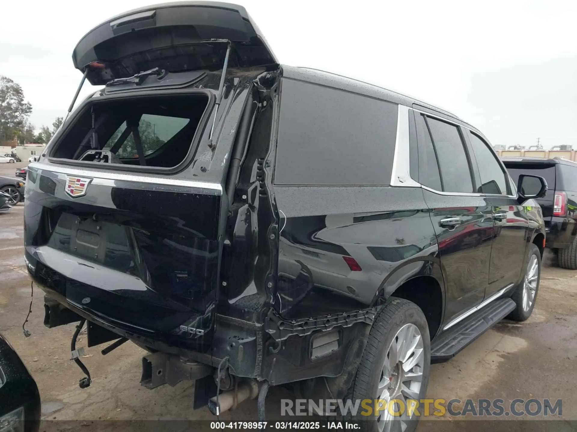 4 Photograph of a damaged car 1GYS4AKL7PR338392 CADILLAC ESCALADE 2023