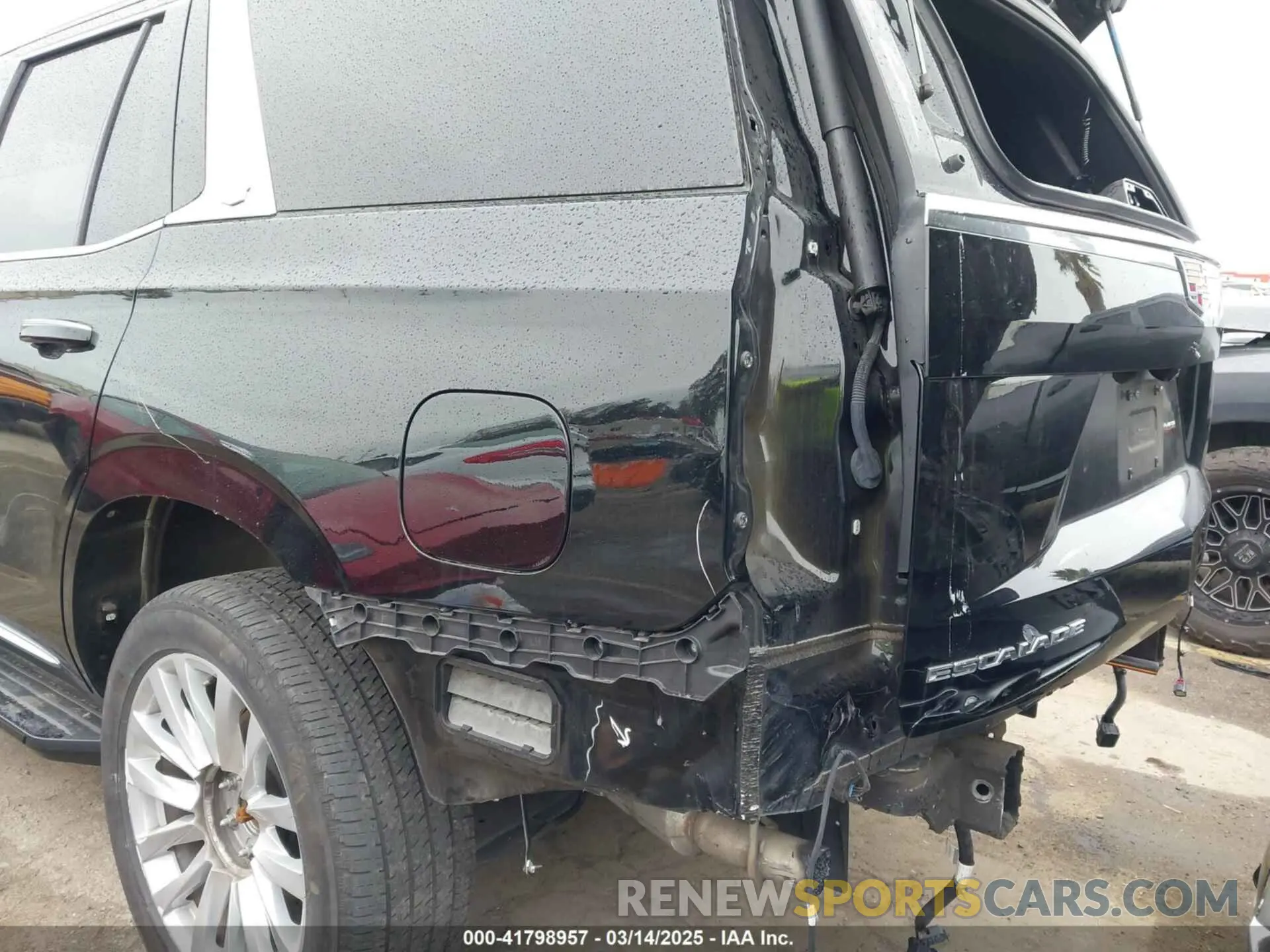 6 Photograph of a damaged car 1GYS4AKL7PR338392 CADILLAC ESCALADE 2023