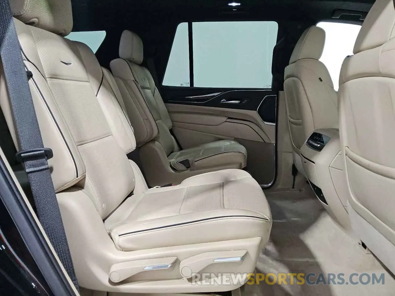 11 Photograph of a damaged car 1GYS4BKL3PR366857 CADILLAC ESCALADE 2023