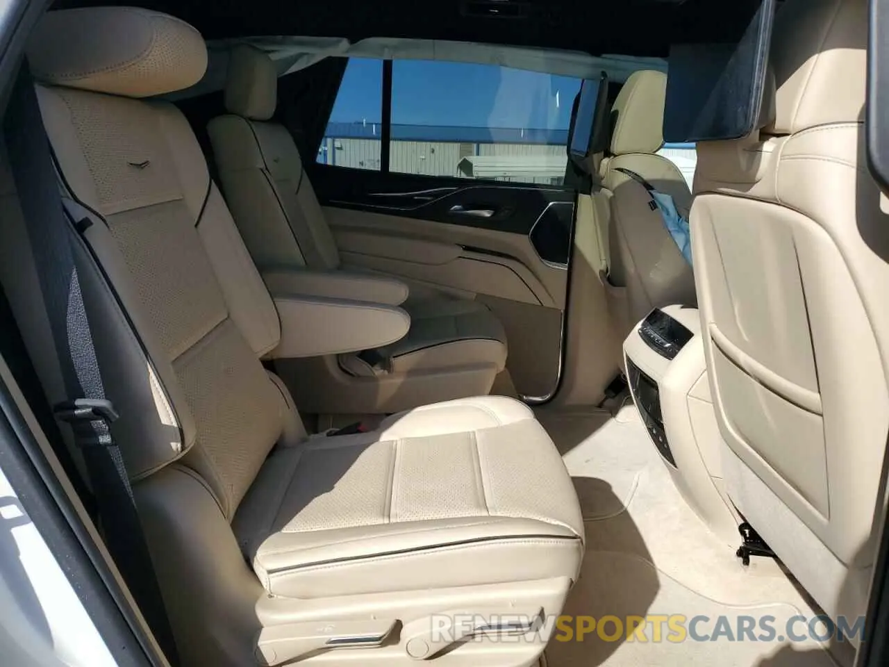 11 Photograph of a damaged car 1GYS4BKL3PR543262 CADILLAC ESCALADE 2023