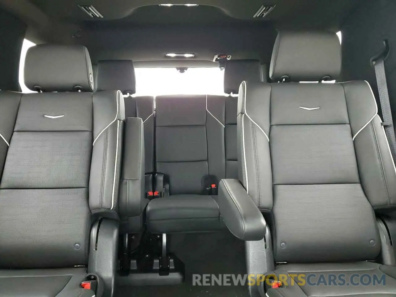 10 Photograph of a damaged car 1GYS4EKL2PR388124 CADILLAC ESCALADE 2023