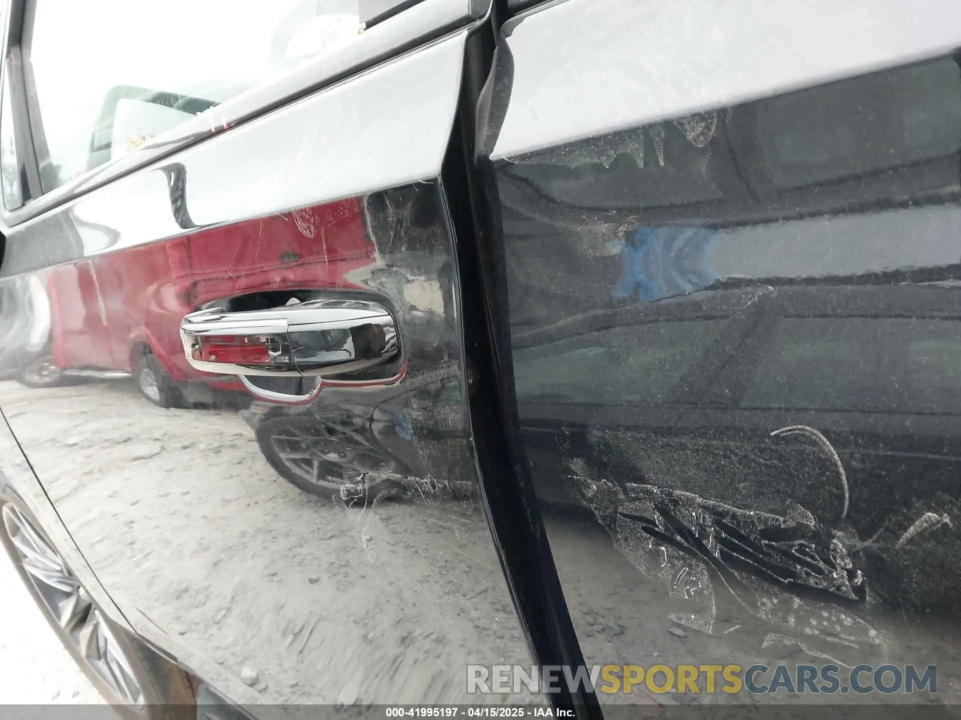17 Photograph of a damaged car 1GYS4EKL5PR444623 CADILLAC ESCALADE 2023