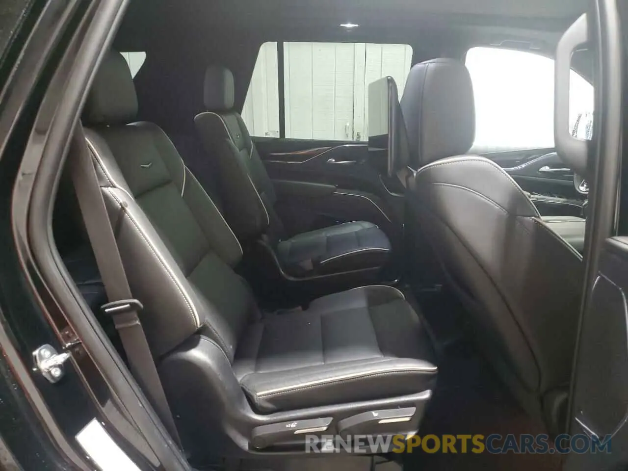 11 Photograph of a damaged car 1GYS4EKL8PR514809 CADILLAC ESCALADE 2023