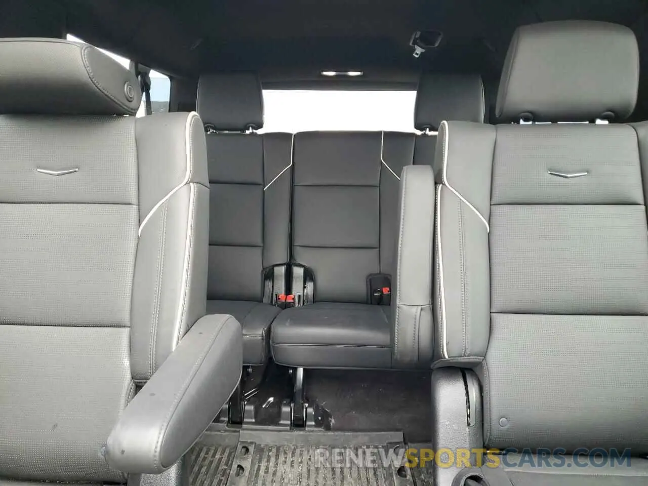 10 Photograph of a damaged car 1GYS4KKL1PR562859 CADILLAC ESCALADE 2023