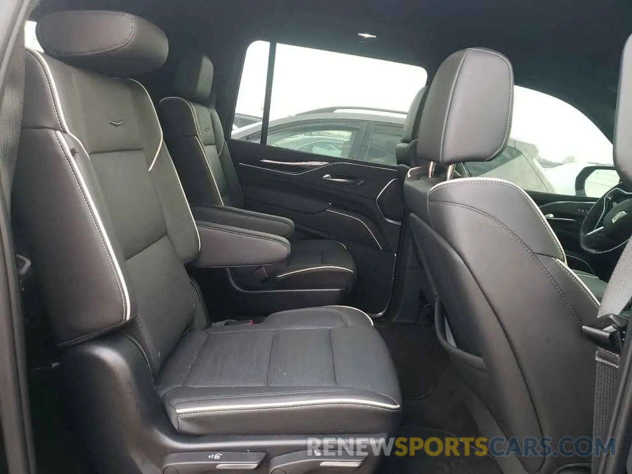 11 Photograph of a damaged car 1GYS4NKLXPR267020 CADILLAC ESCALADE 2023