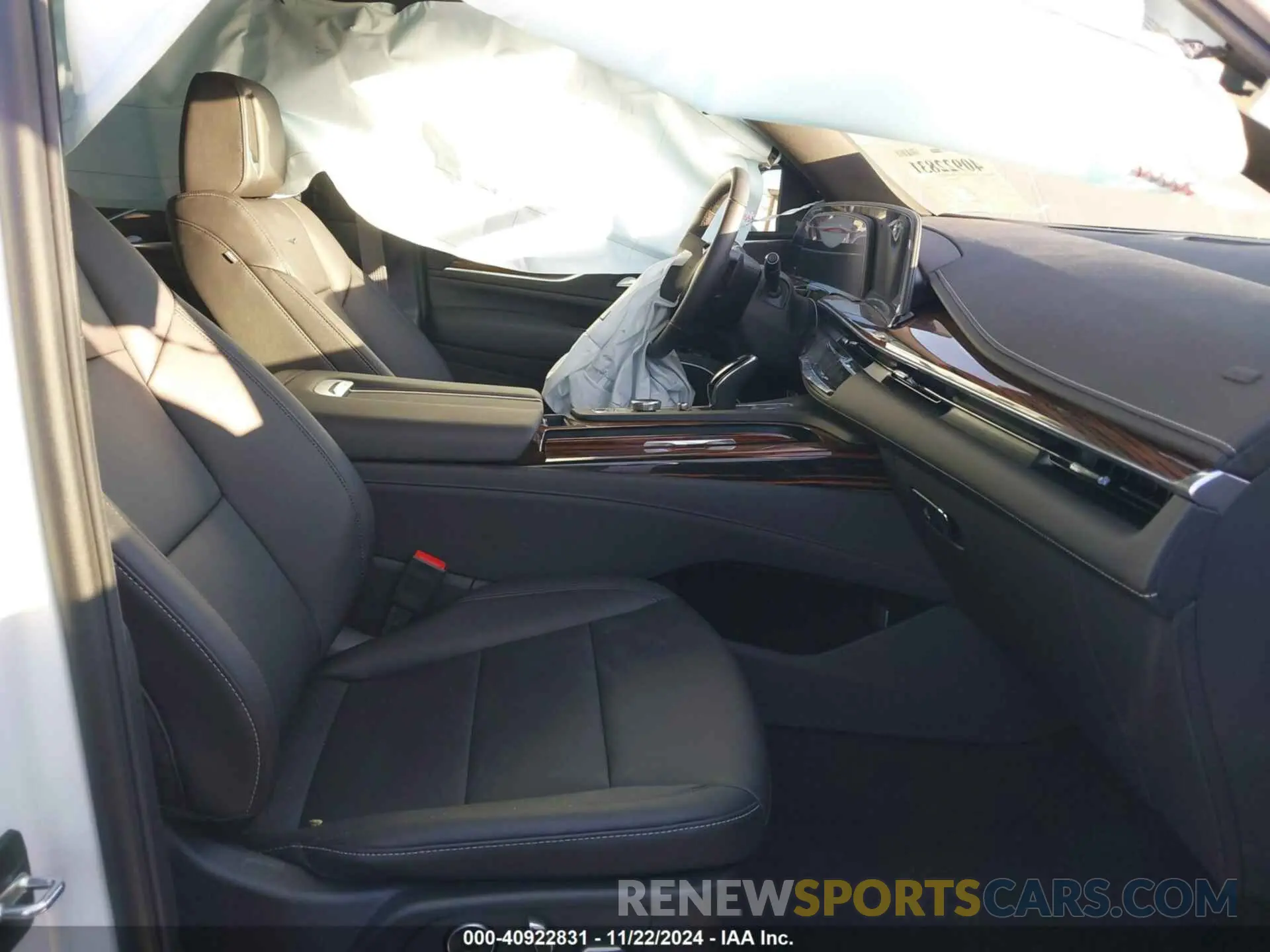 5 Photograph of a damaged car 1GYS3AKL3RR406693 CADILLAC ESCALADE 2024