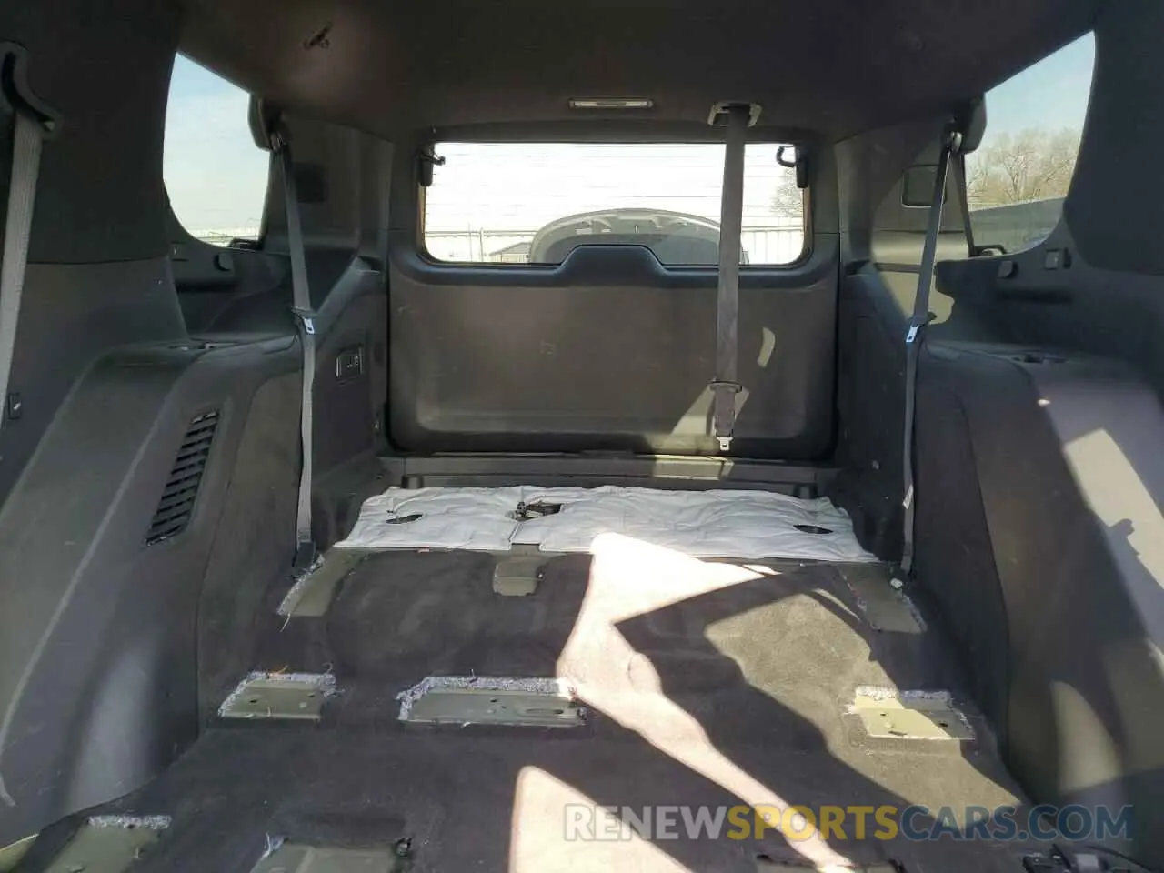 10 Photograph of a damaged car 1GYS3BKL3RR225163 CADILLAC ESCALADE 2024