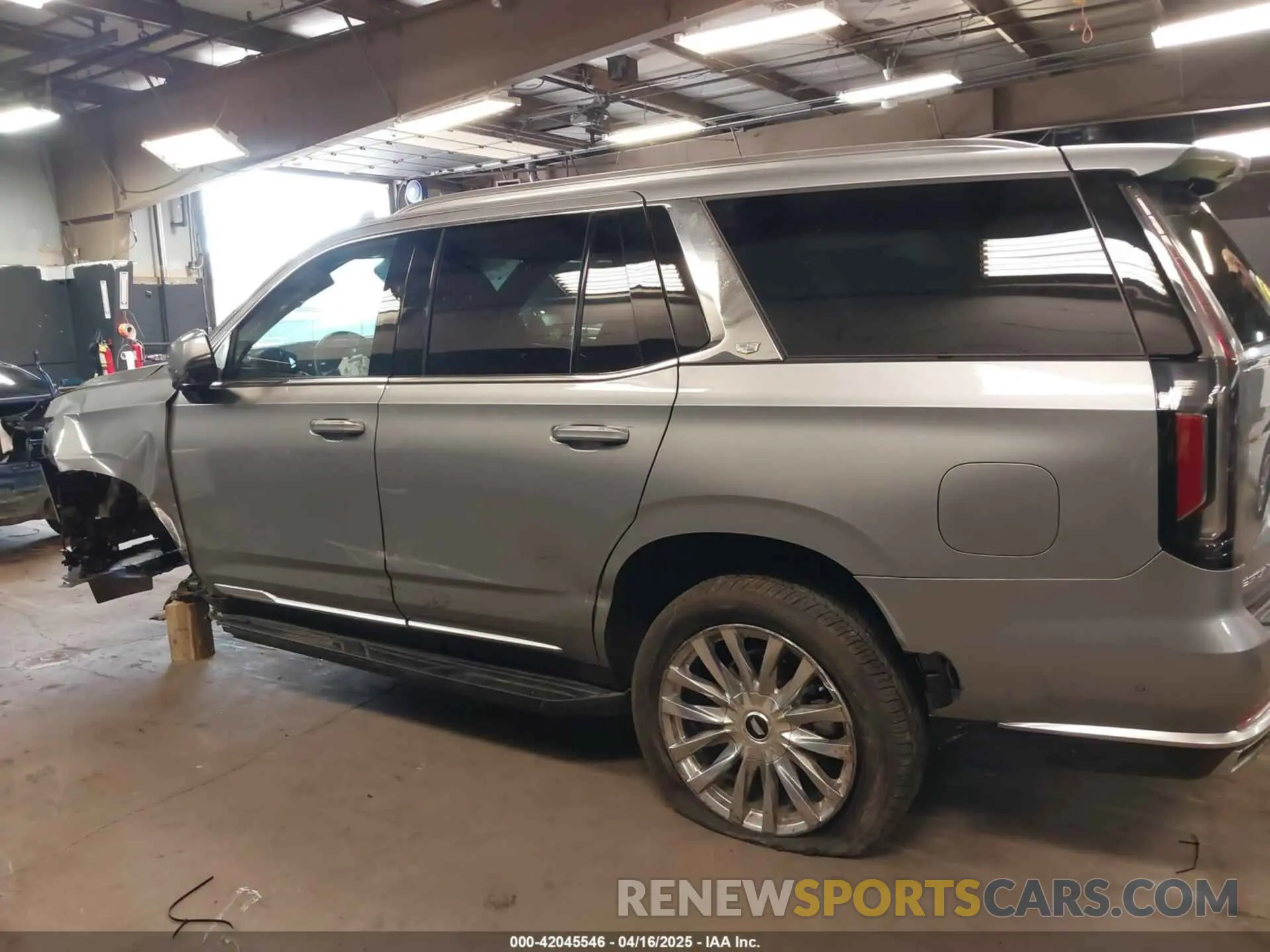 15 Photograph of a damaged car 1GYS4BKL2RR187437 CADILLAC ESCALADE 2024