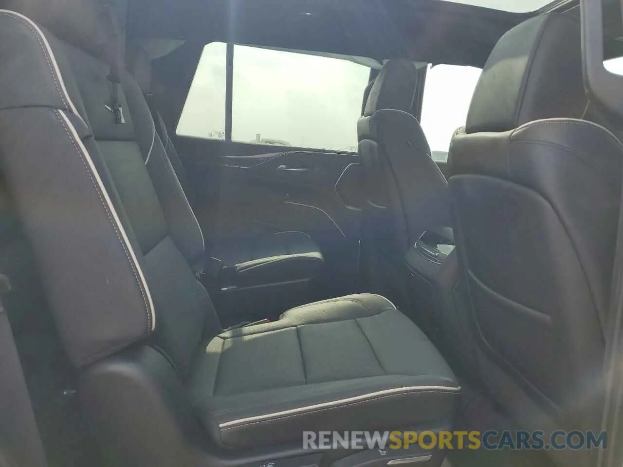 11 Photograph of a damaged car 1GYS4BKL9RR184065 CADILLAC ESCALADE 2024