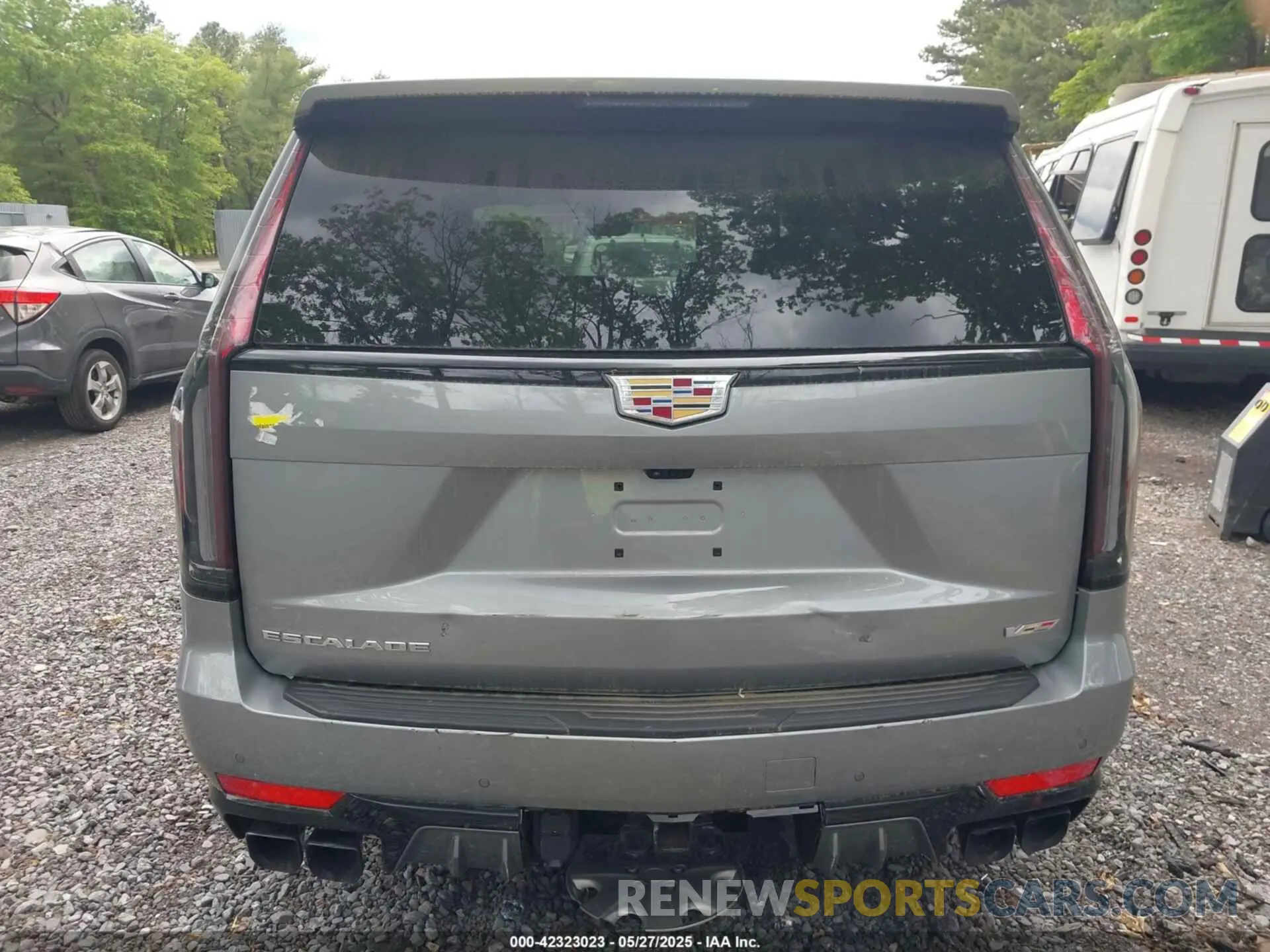 15 Photograph of a damaged car 1GYS4HK96RR384392 CADILLAC ESCALADE 2024