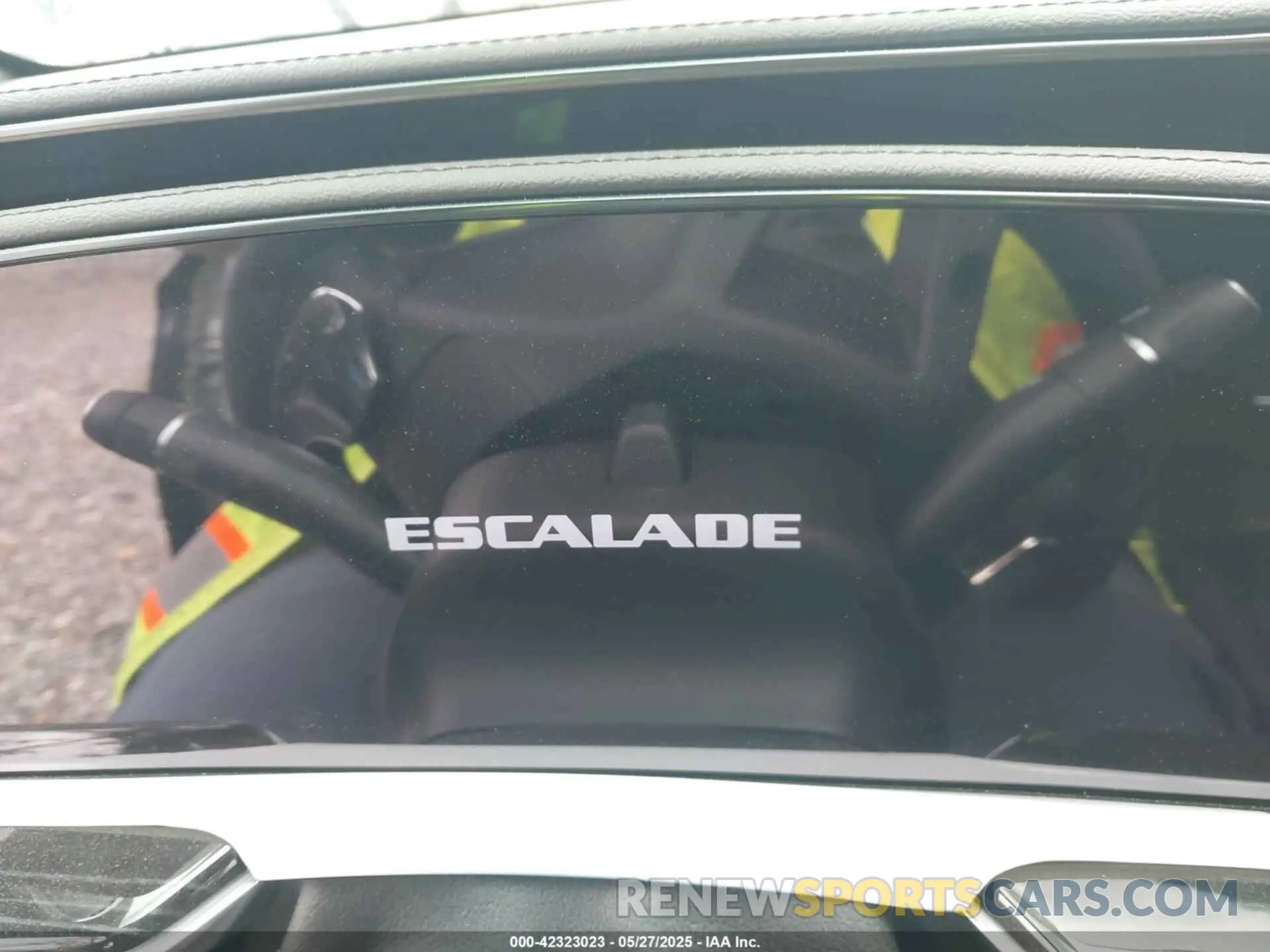 7 Photograph of a damaged car 1GYS4HK96RR384392 CADILLAC ESCALADE 2024