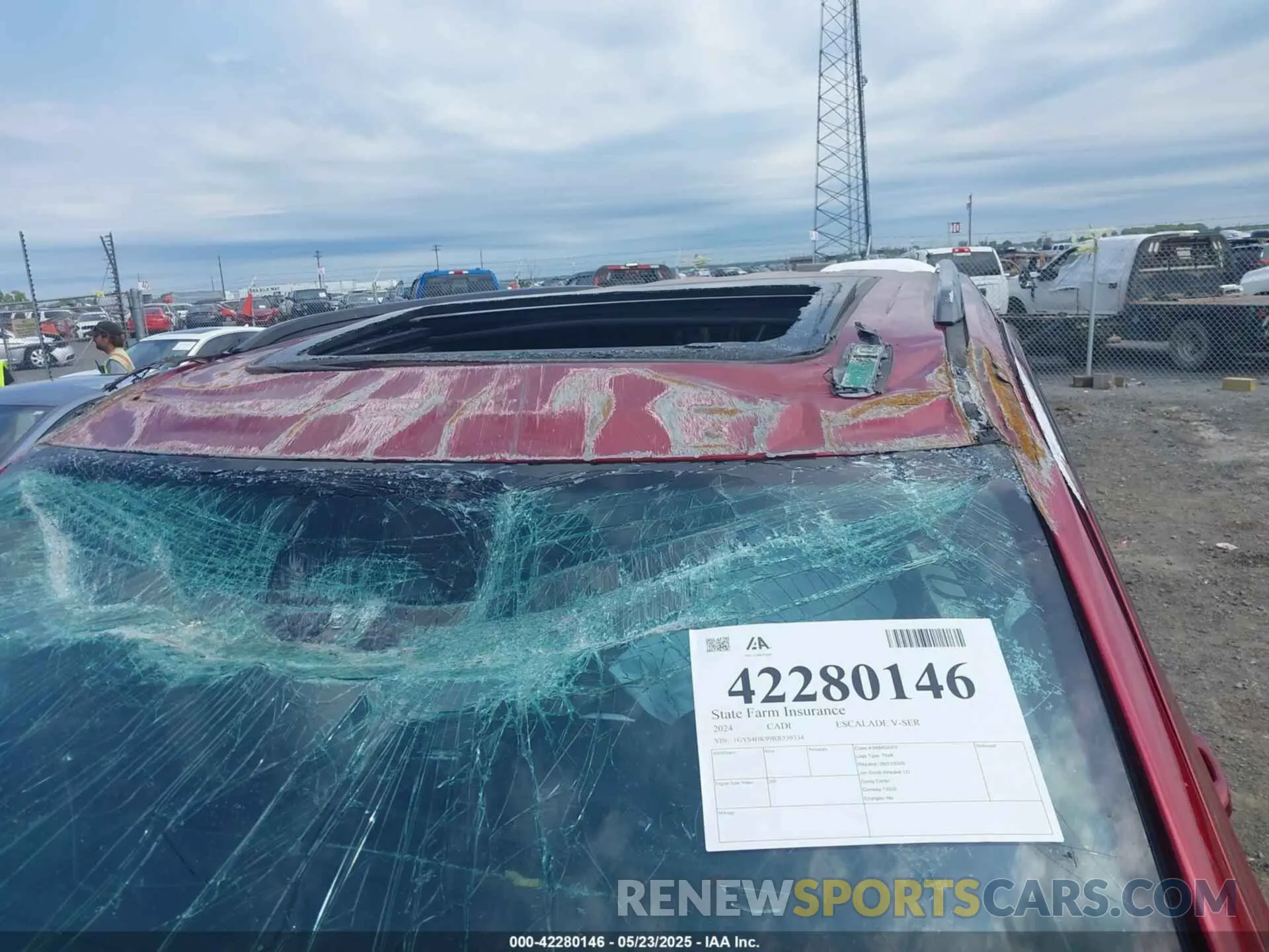 14 Photograph of a damaged car 1GYS4HK99RR339334 CADILLAC ESCALADE 2024
