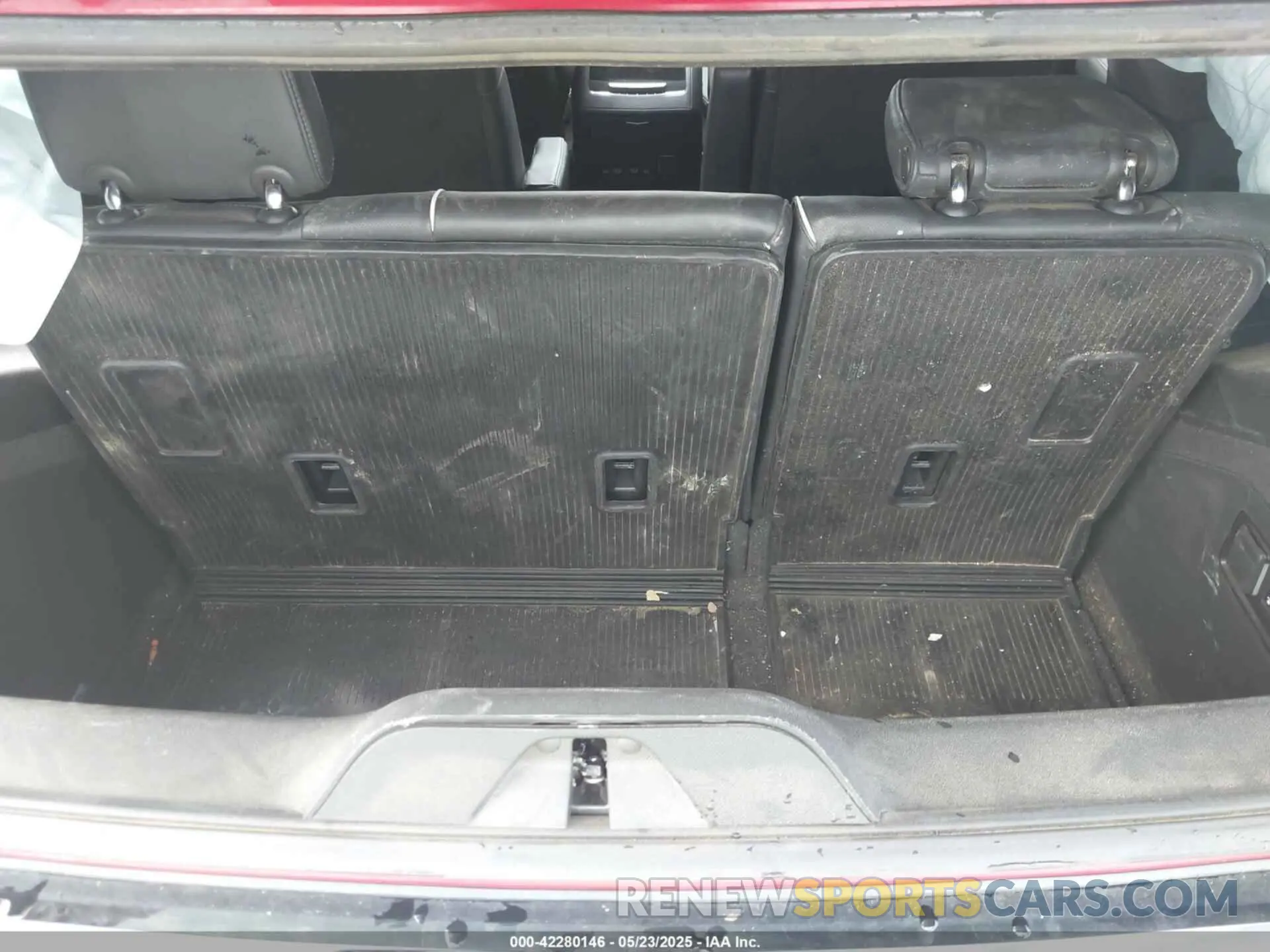 15 Photograph of a damaged car 1GYS4HK99RR339334 CADILLAC ESCALADE 2024