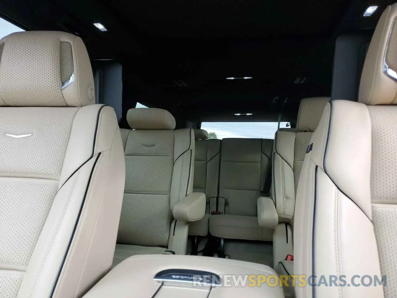 10 Photograph of a damaged car 1GYS4LKL6RR256491 CADILLAC ESCALADE 2024