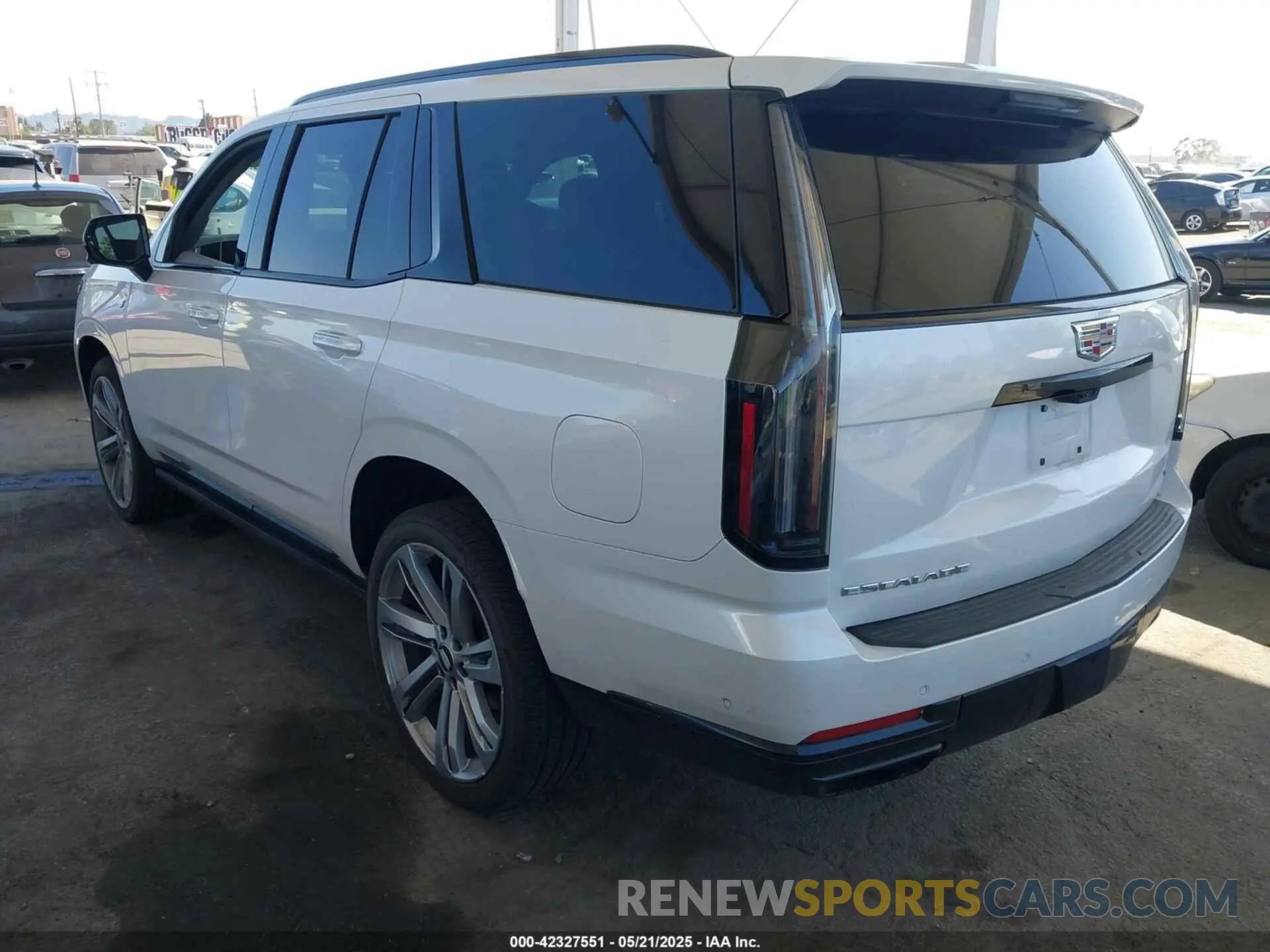 3 Photograph of a damaged car 1GYS9GRL5SR121703 CADILLAC ESCALADE 2025