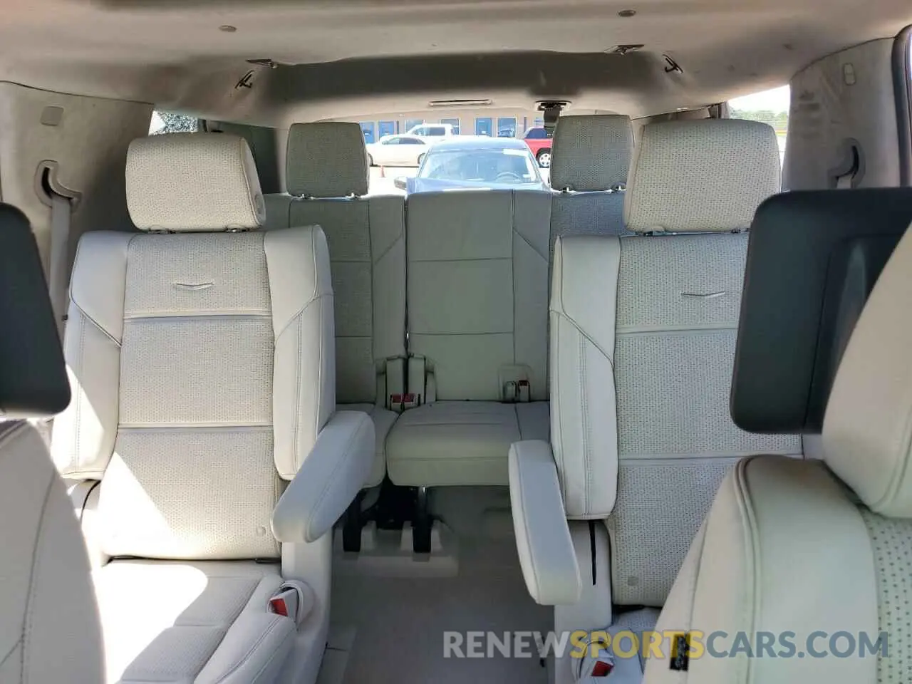 10 Photograph of a damaged car 1GYS9GRL7SR239431 CADILLAC ESCALADE 2025