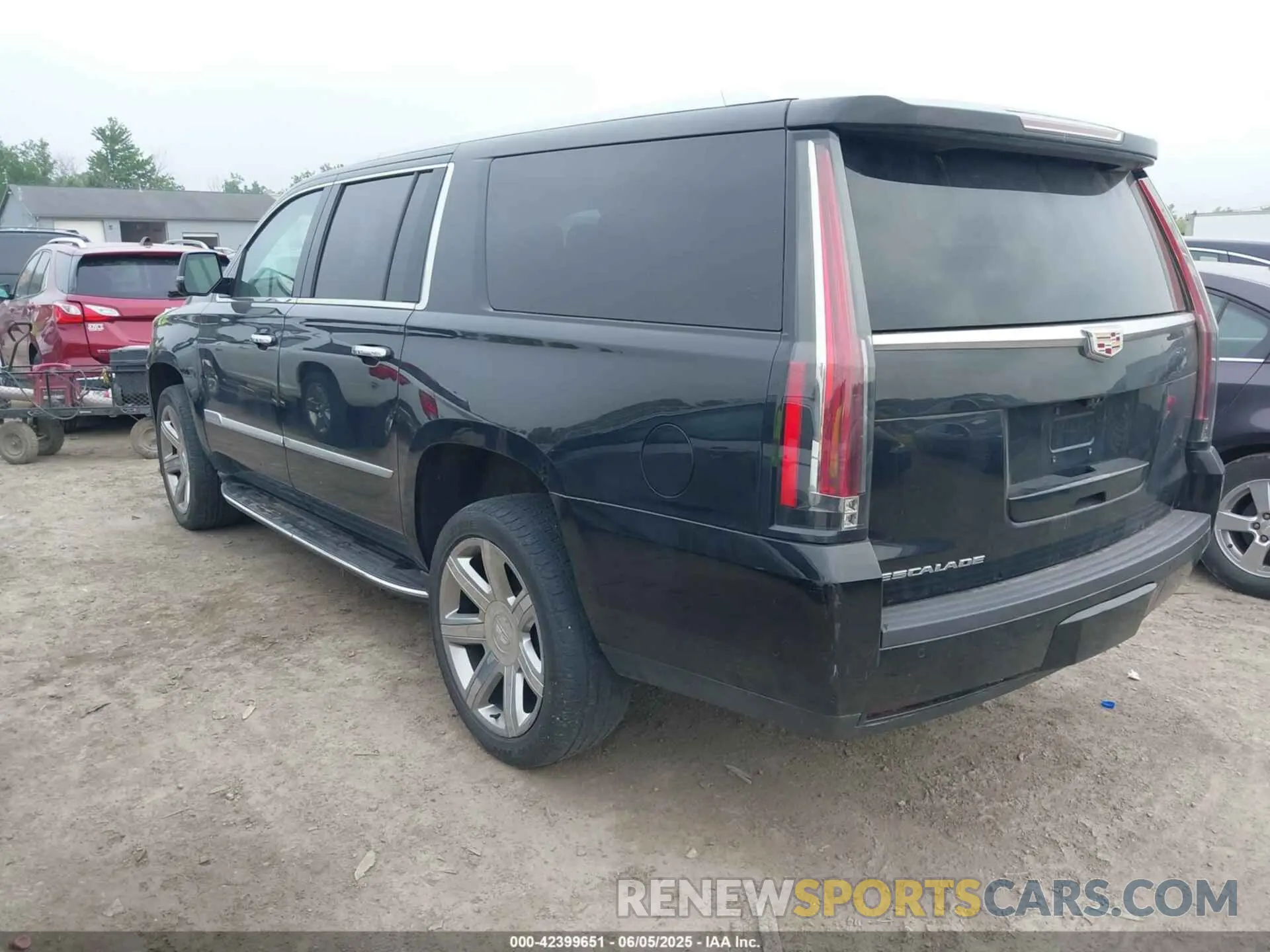 3 Photograph of a damaged car 1GYS4HKJ0KR211371 CADILLAC ESCALADE ESV 2019