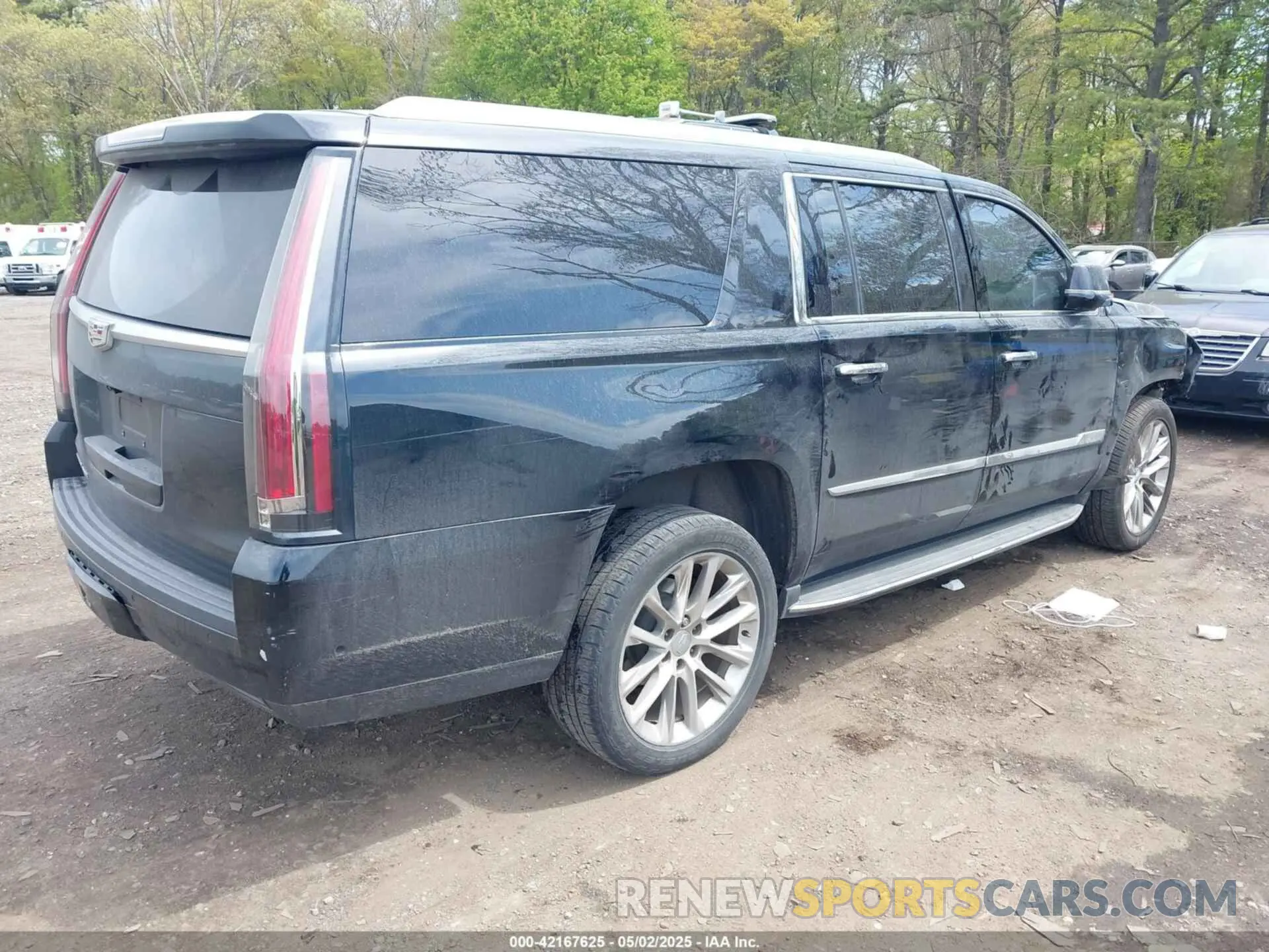 4 Photograph of a damaged car 1GYS4HKJ2KR127777 CADILLAC ESCALADE ESV 2019