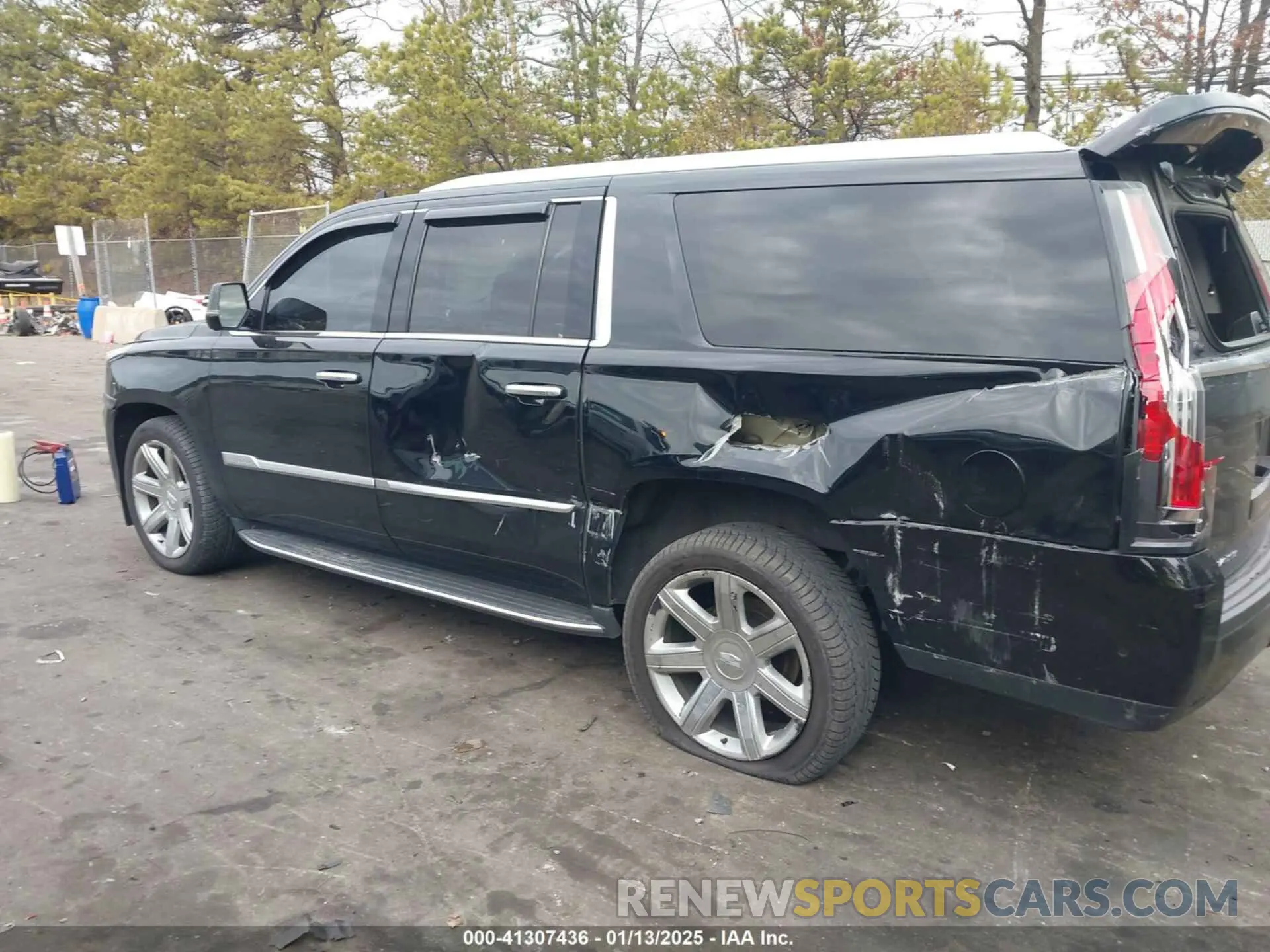 14 Photograph of a damaged car 1GYS4HKJ5KR113873 CADILLAC ESCALADE ESV 2019