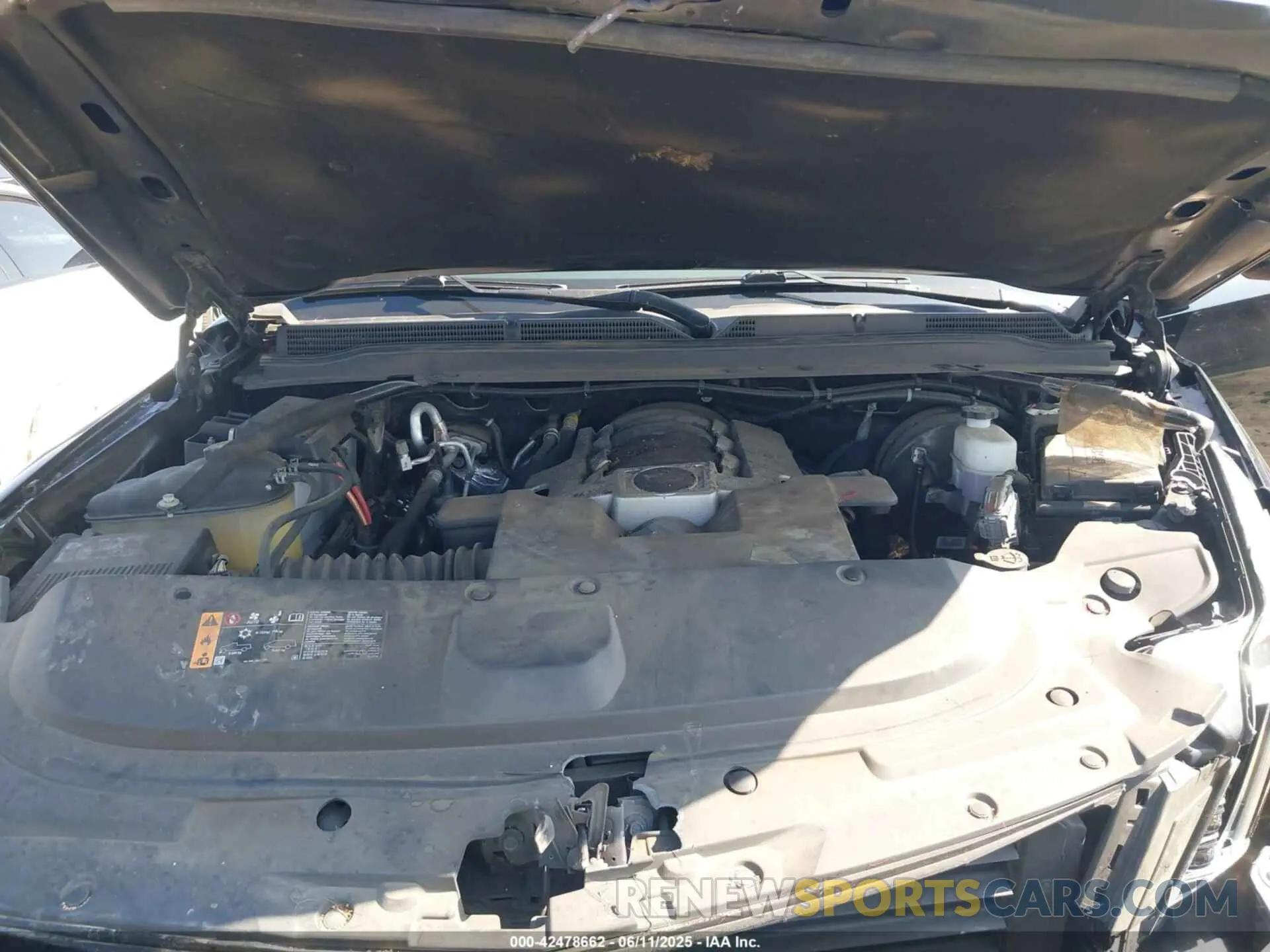 10 Photograph of a damaged car 1GYS4HKJ9KR185367 CADILLAC ESCALADE ESV 2019