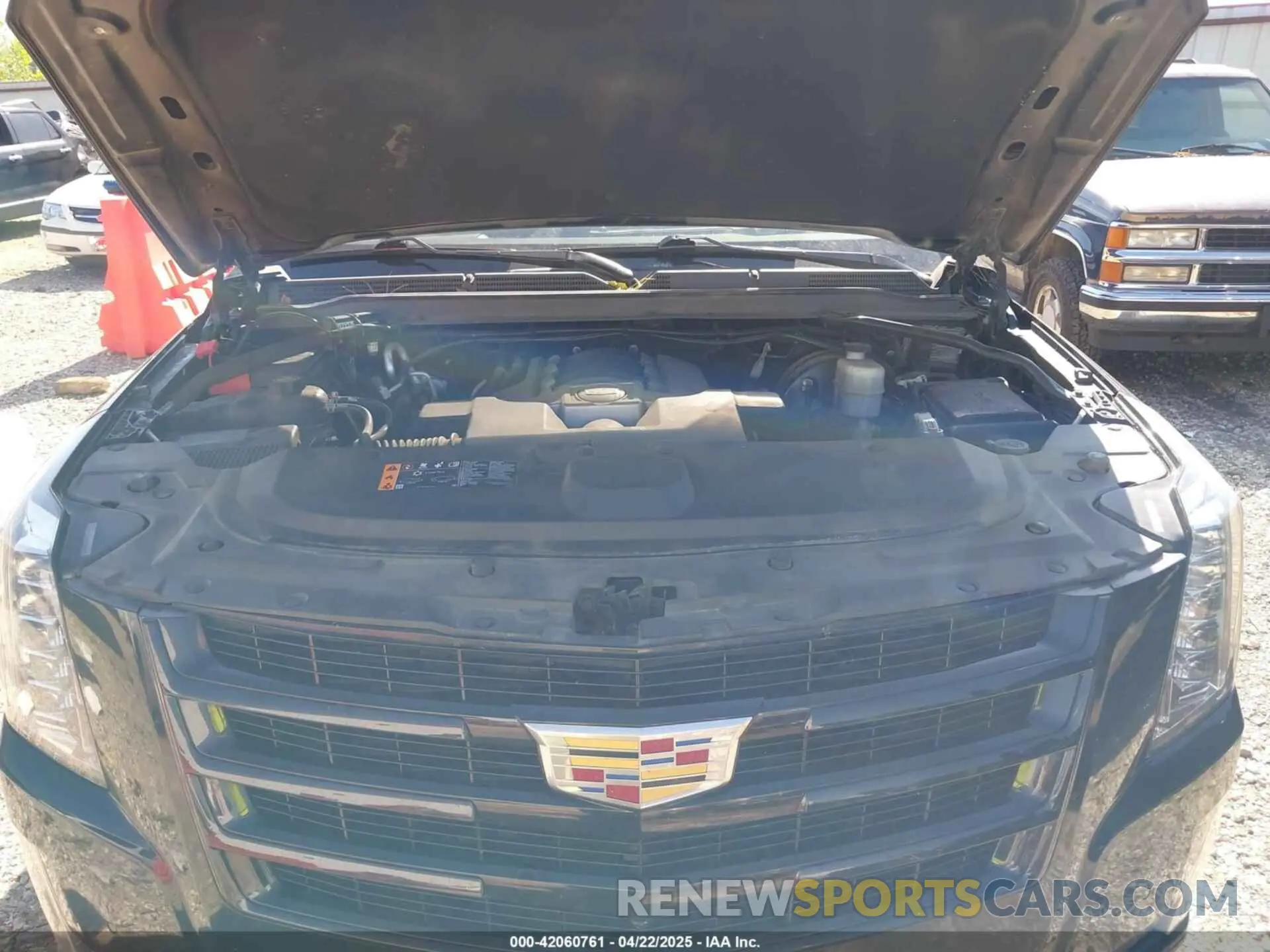 10 Photograph of a damaged car 1GYS4HKJXKR389014 CADILLAC ESCALADE ESV 2019