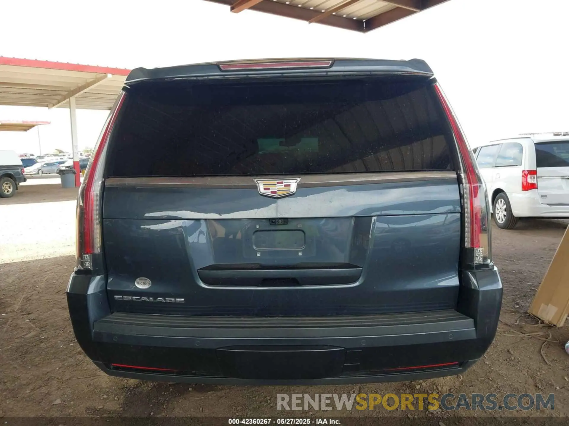 16 Photograph of a damaged car 1GYS4KKJ5KR194810 CADILLAC ESCALADE ESV 2019
