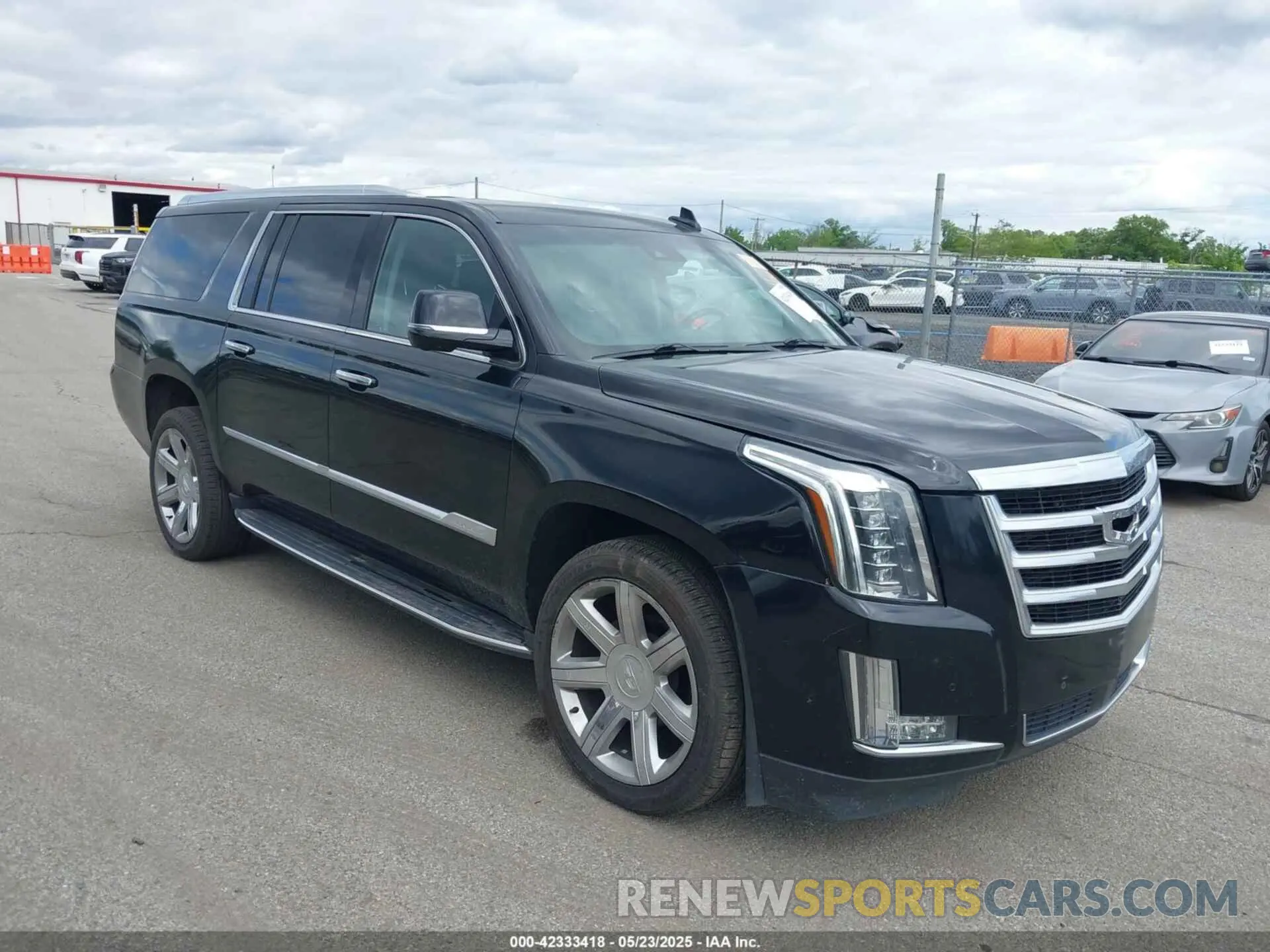 1 Photograph of a damaged car 1GYS3HKJ2LR183819 CADILLAC ESCALADE ESV 2020