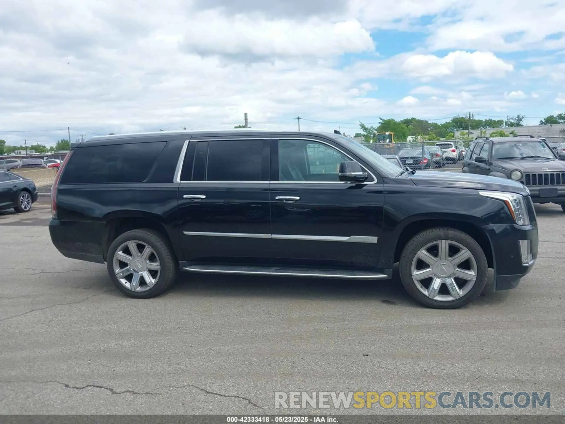 13 Photograph of a damaged car 1GYS3HKJ2LR183819 CADILLAC ESCALADE ESV 2020