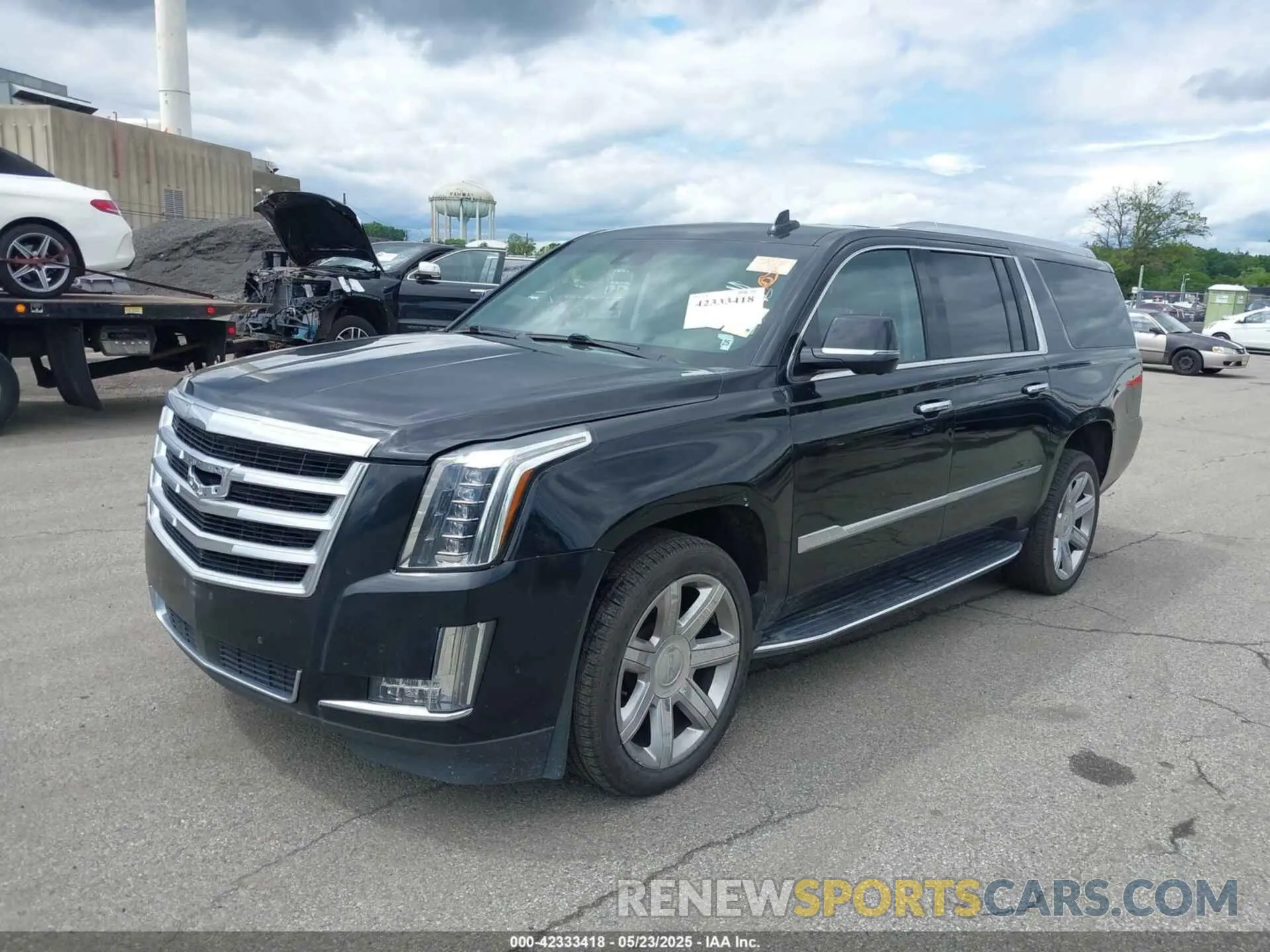 2 Photograph of a damaged car 1GYS3HKJ2LR183819 CADILLAC ESCALADE ESV 2020
