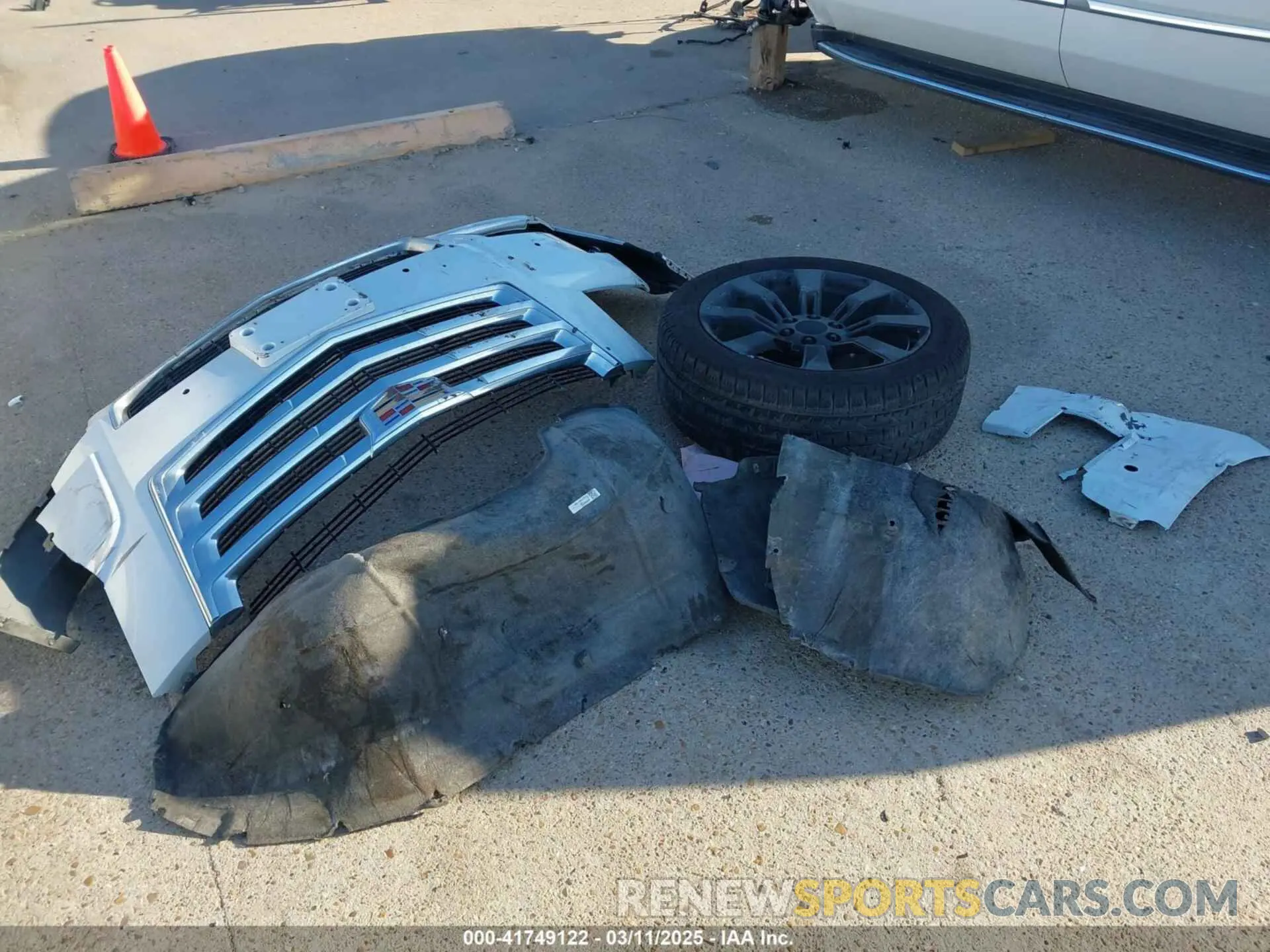 12 Photograph of a damaged car 1GYS3HKJ9LR130423 CADILLAC ESCALADE ESV 2020
