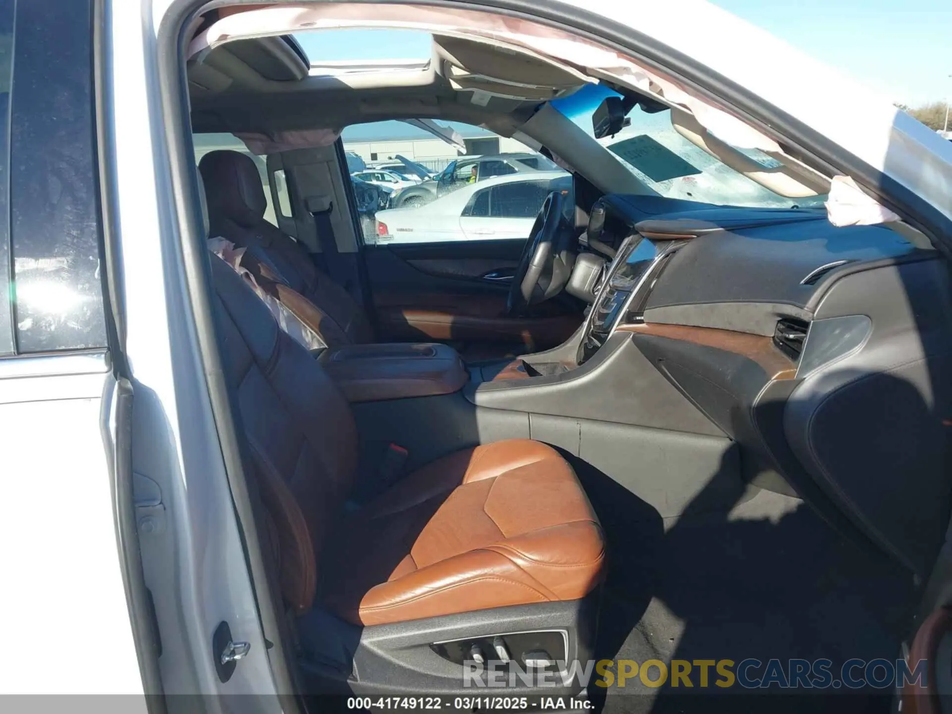 5 Photograph of a damaged car 1GYS3HKJ9LR130423 CADILLAC ESCALADE ESV 2020