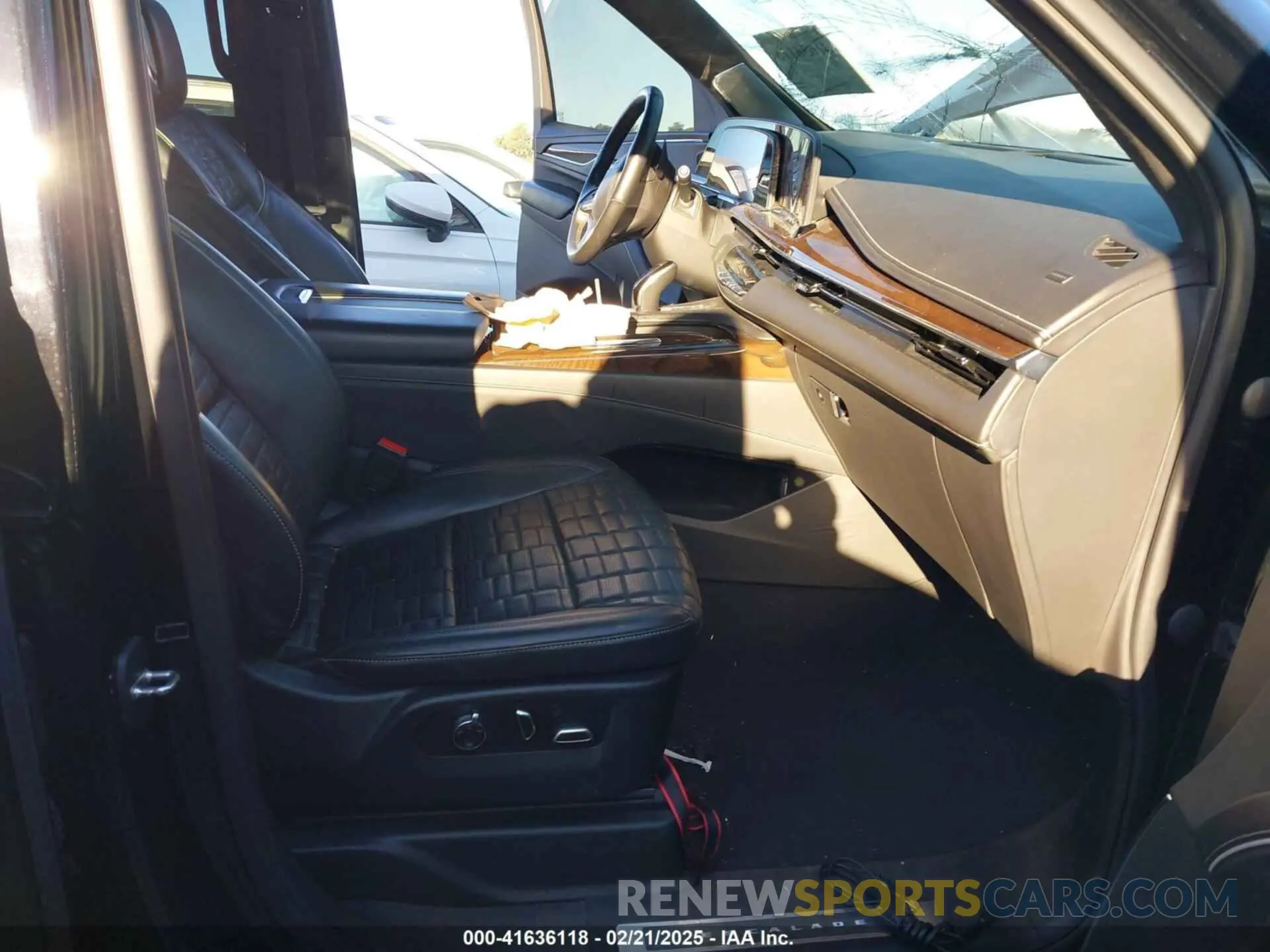5 Photograph of a damaged car 1GYS3MKL7MR264908 CADILLAC ESCALADE ESV 2021